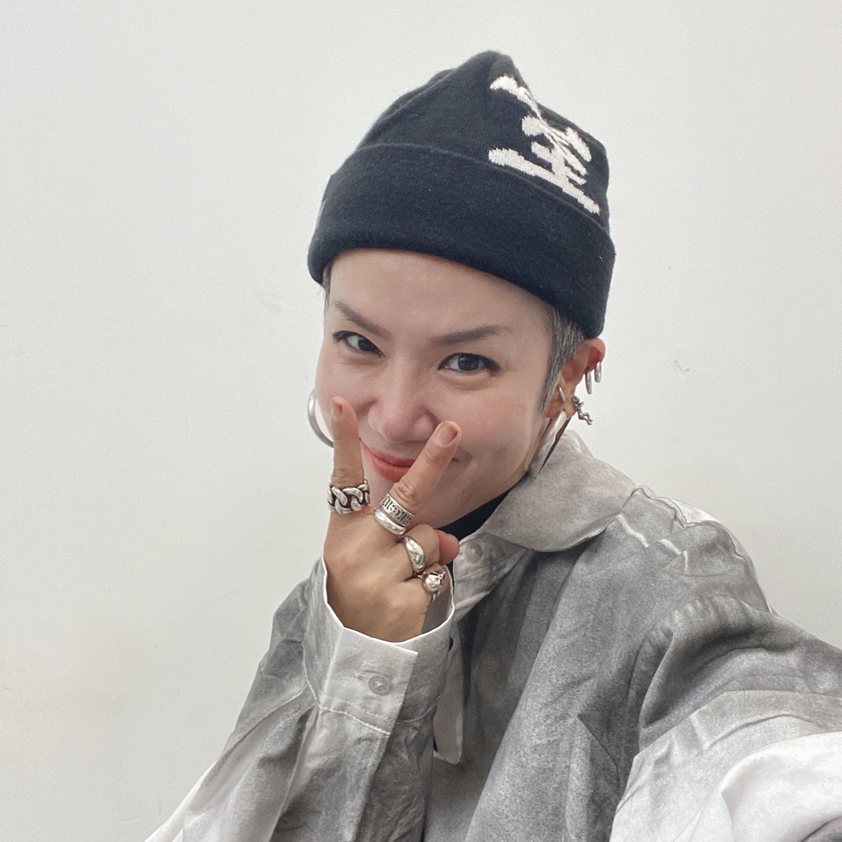 Darkr8m Studio Beanie Black 착용 스타일