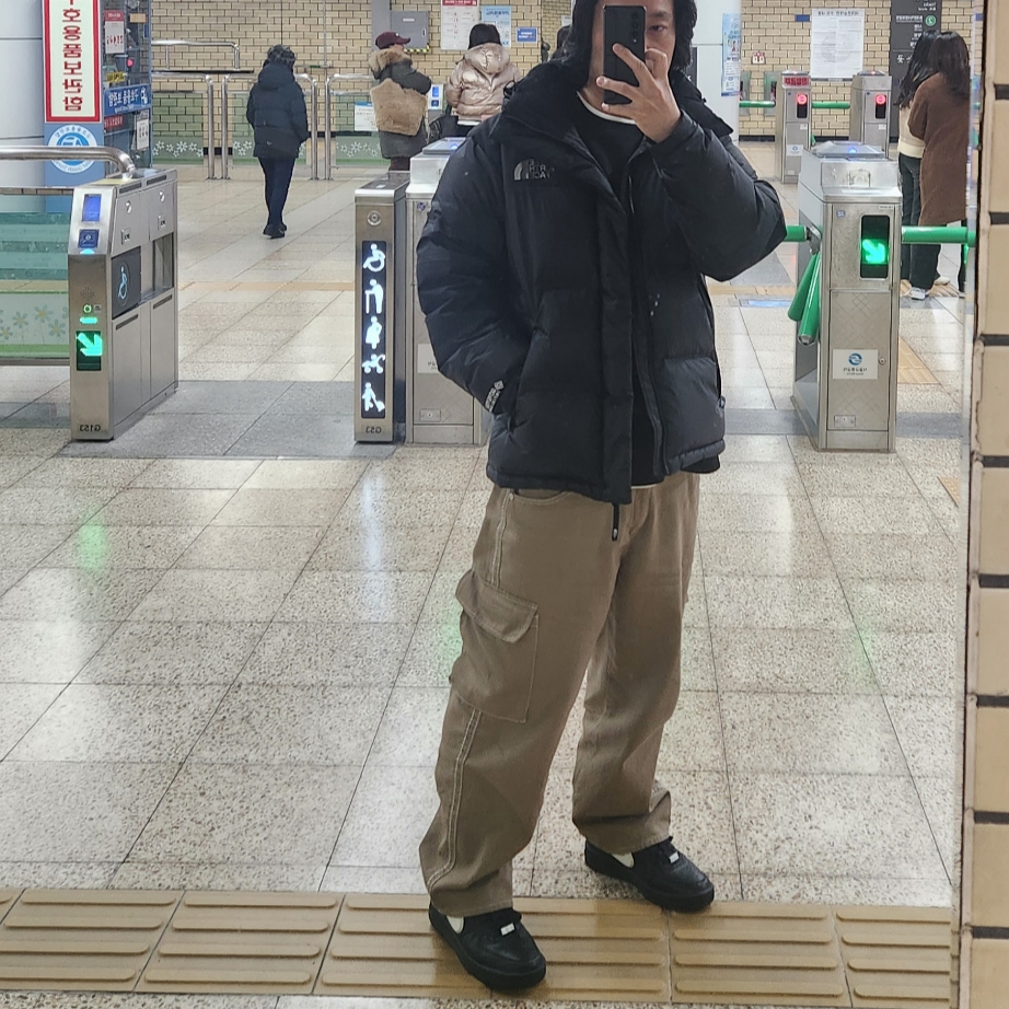 Nike x Ambush Air Force 1 Low SP Black, Stussy Surfman Mesh Football Jersey Black 착용 스타일