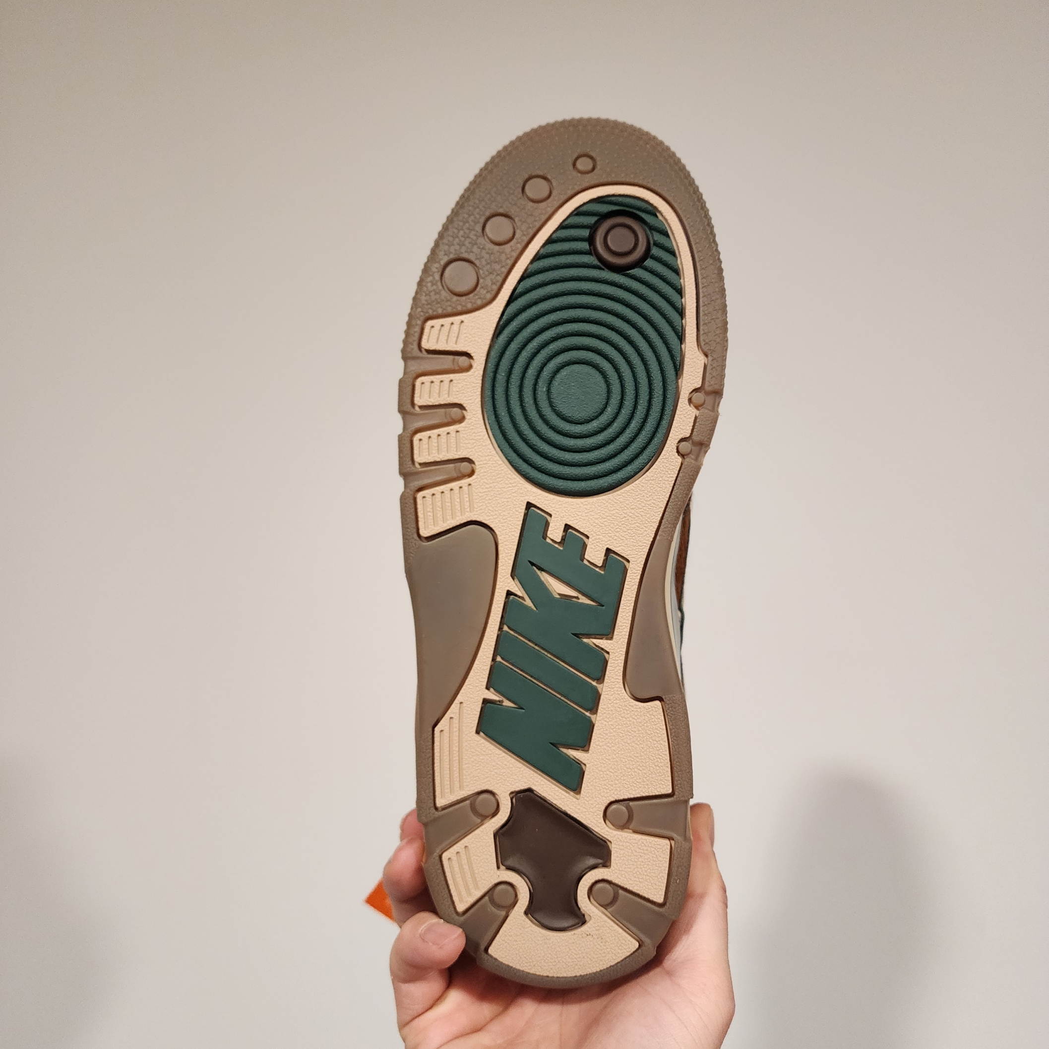 Nike x Nigo Air Force 3 Low SP Baroque Brown and Pecan 착용 스타일 - 5