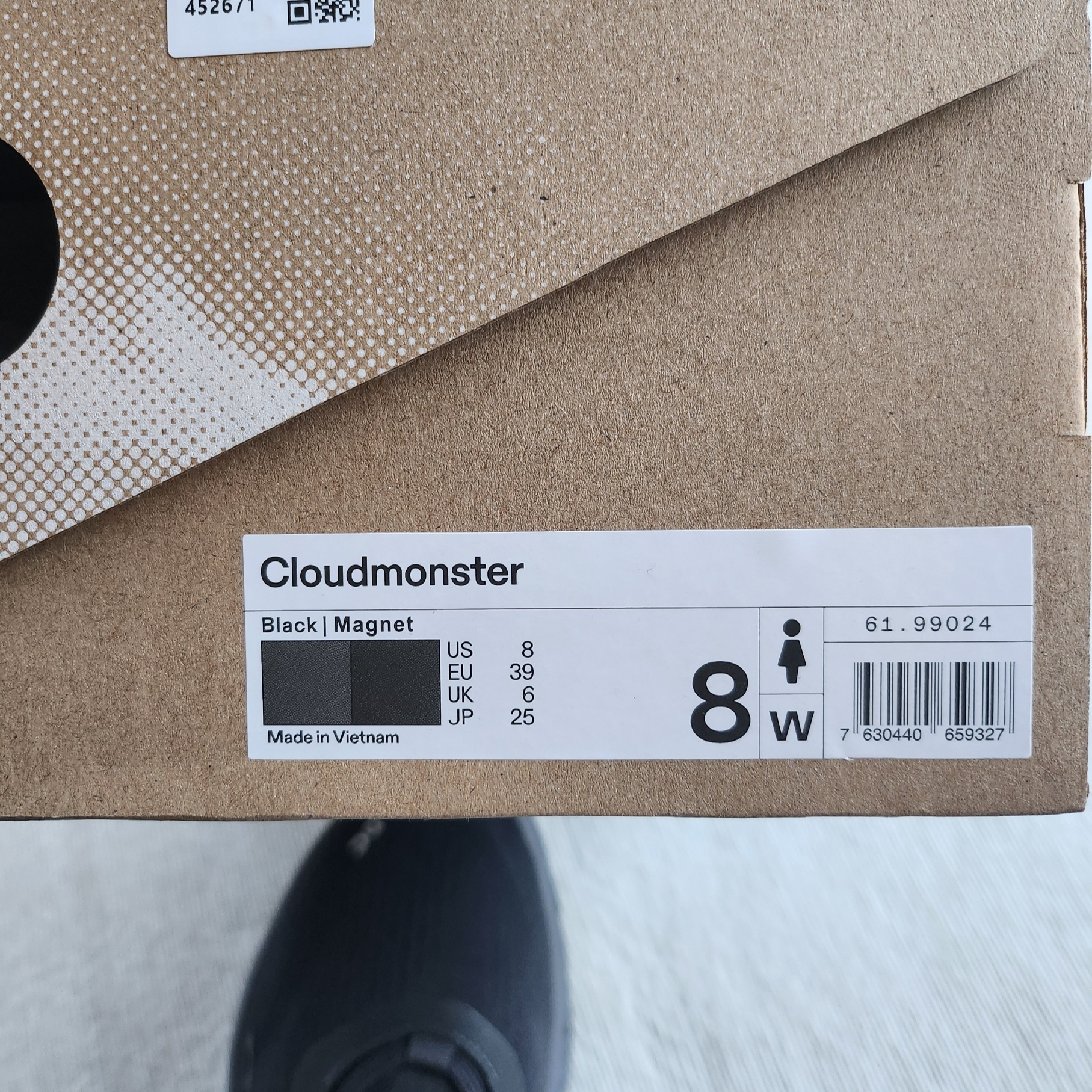 (W) On Running Cloudmonster Black Magnet 착용 스타일 - 2