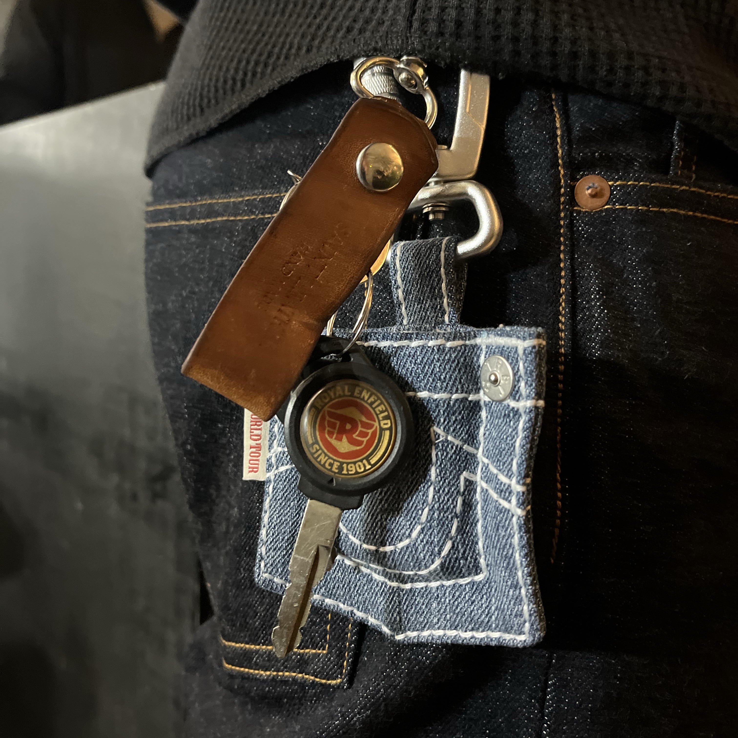 Kapital 14 oz. Denim TH Straight Indigo 착용 스타일