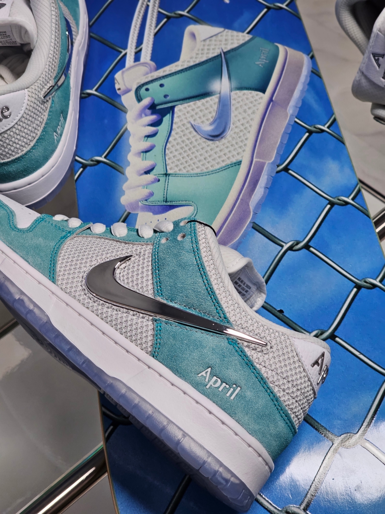 Nike x April Skateboards SB Dunk Low Pro QS Racer Blue Metallic Silver 착용 스타일 - 7