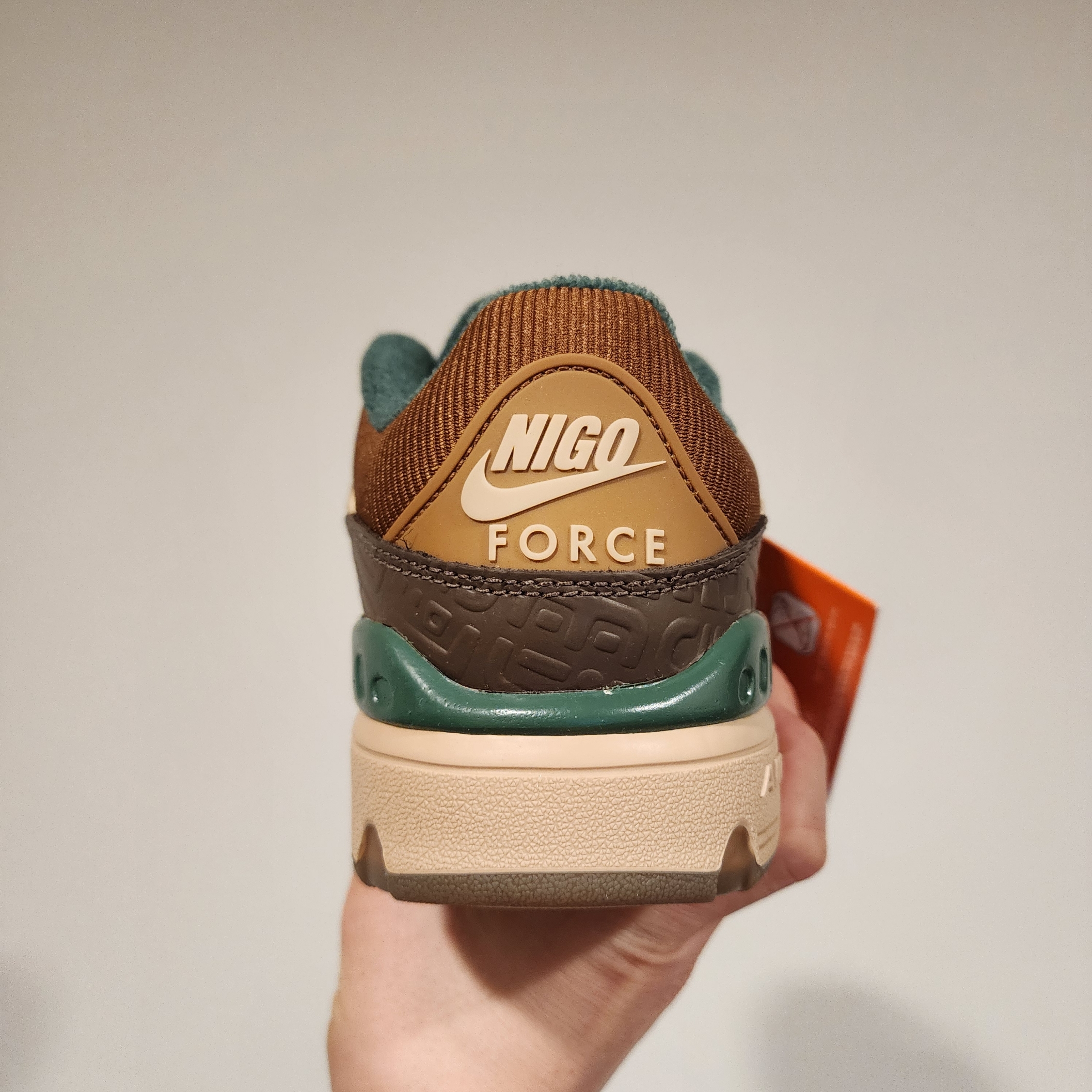 Nike x Nigo Air Force 3 Low SP Baroque Brown and Pecan 착용 스타일 - 3