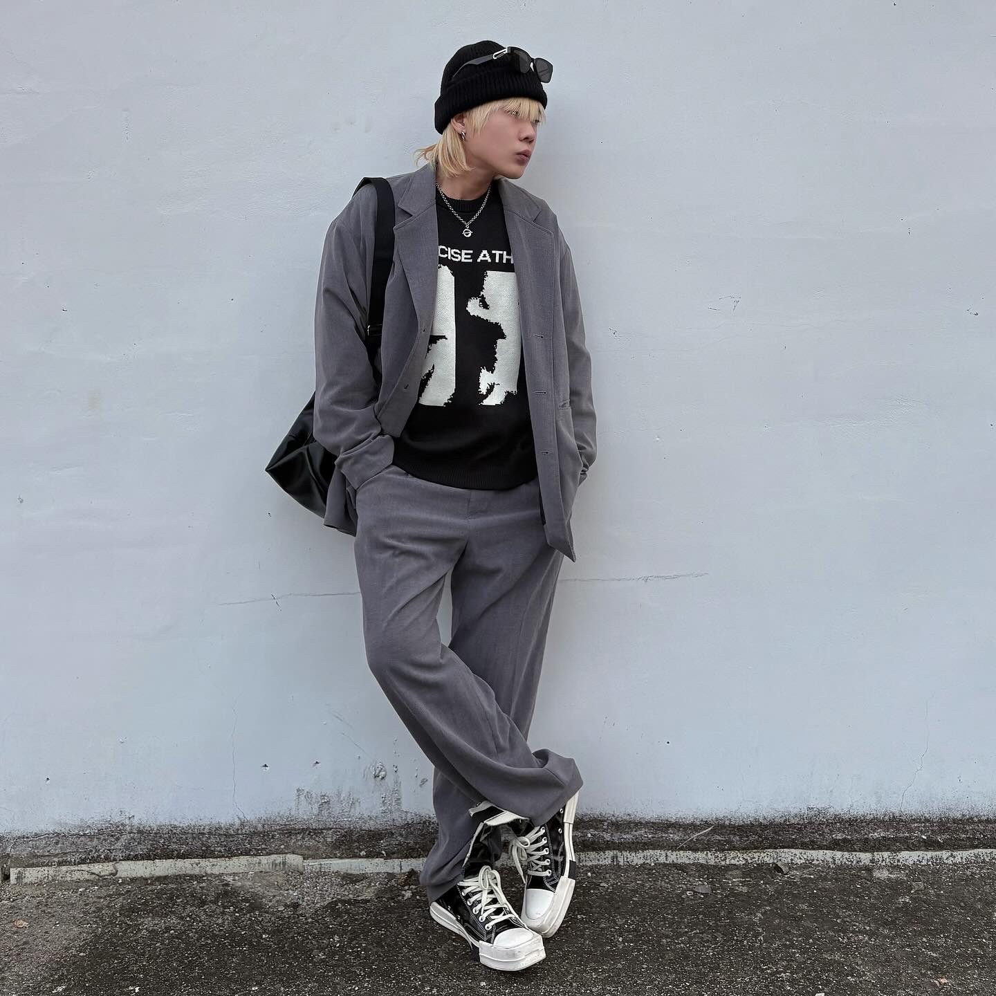 Converse x Drkshdw Turbodrk Chuck 70 Hi Black Lacquered Denim 착용 스타일 - 1