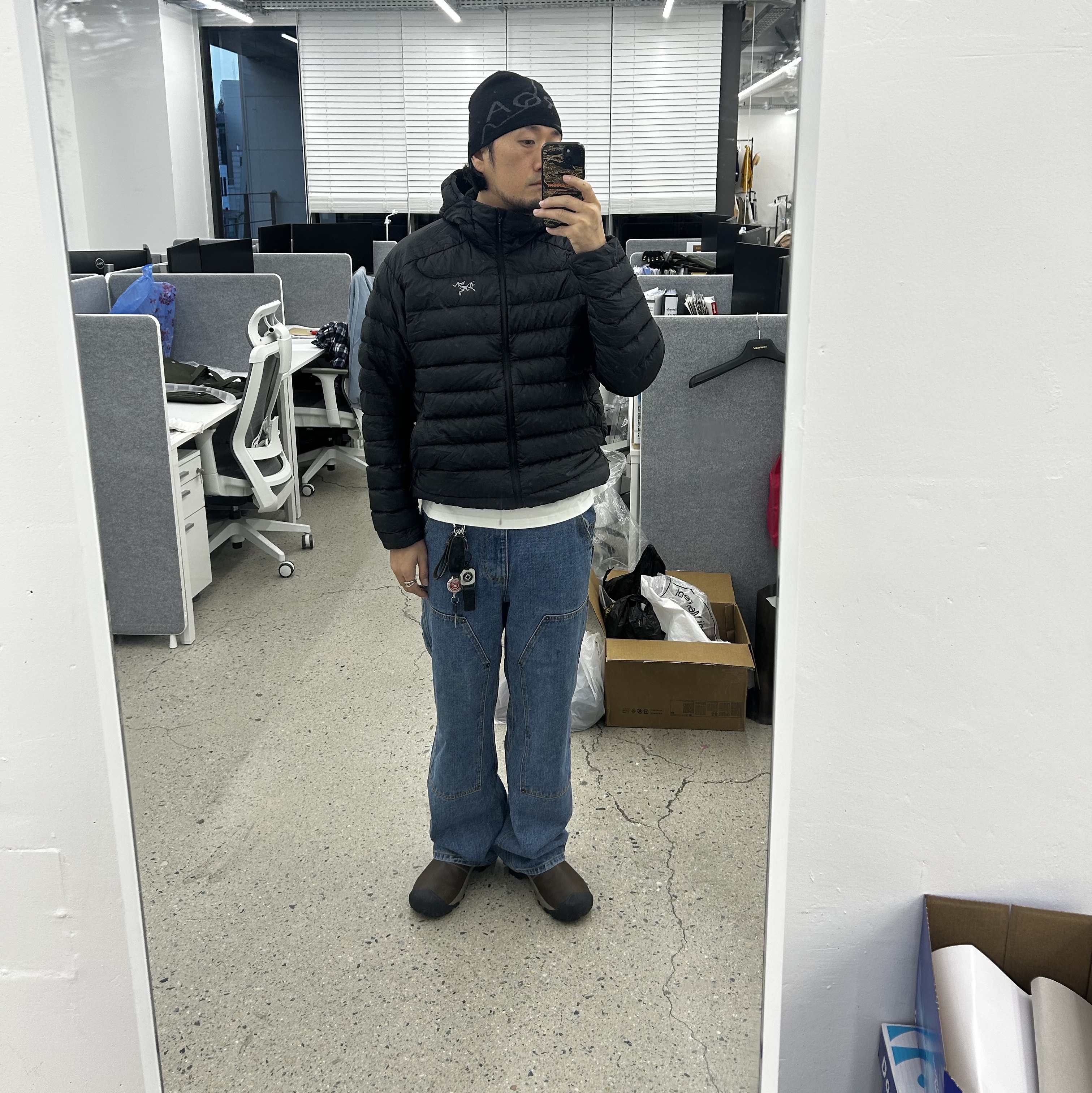 Roa Beanie Logo Black, Arc'teryx Cerium Hoody Black 착용 스타일 - 3