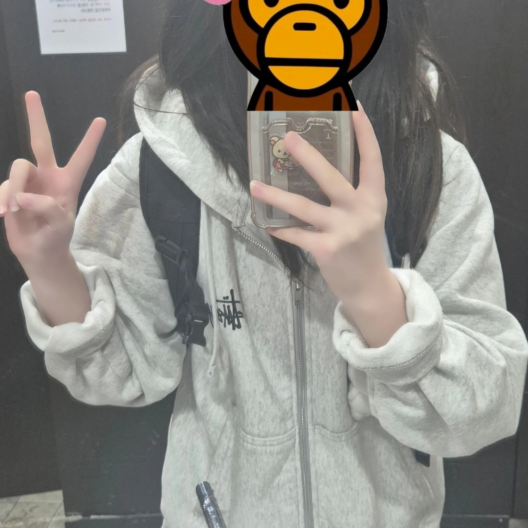 Stussy Basic Stussy Zip Hoodie Ash Heather, Samsung Galaxy S24+ 256GB Marble Grey (Korean Ver.) 착용 스타일
