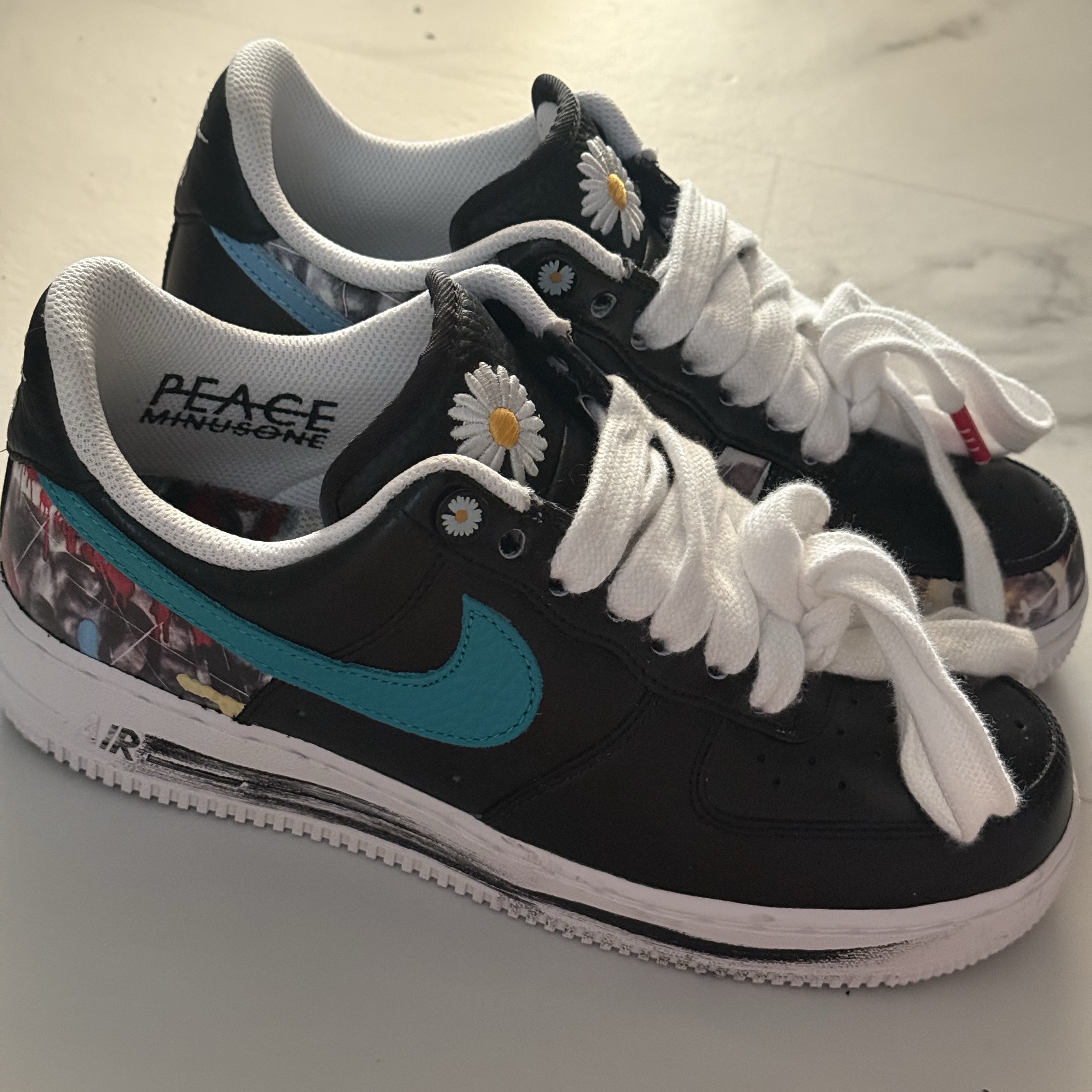 Nike x Peaceminusone Air Force 1 Low Para-Noise 3.0 Black and Multicolor 착용 스타일 - 3