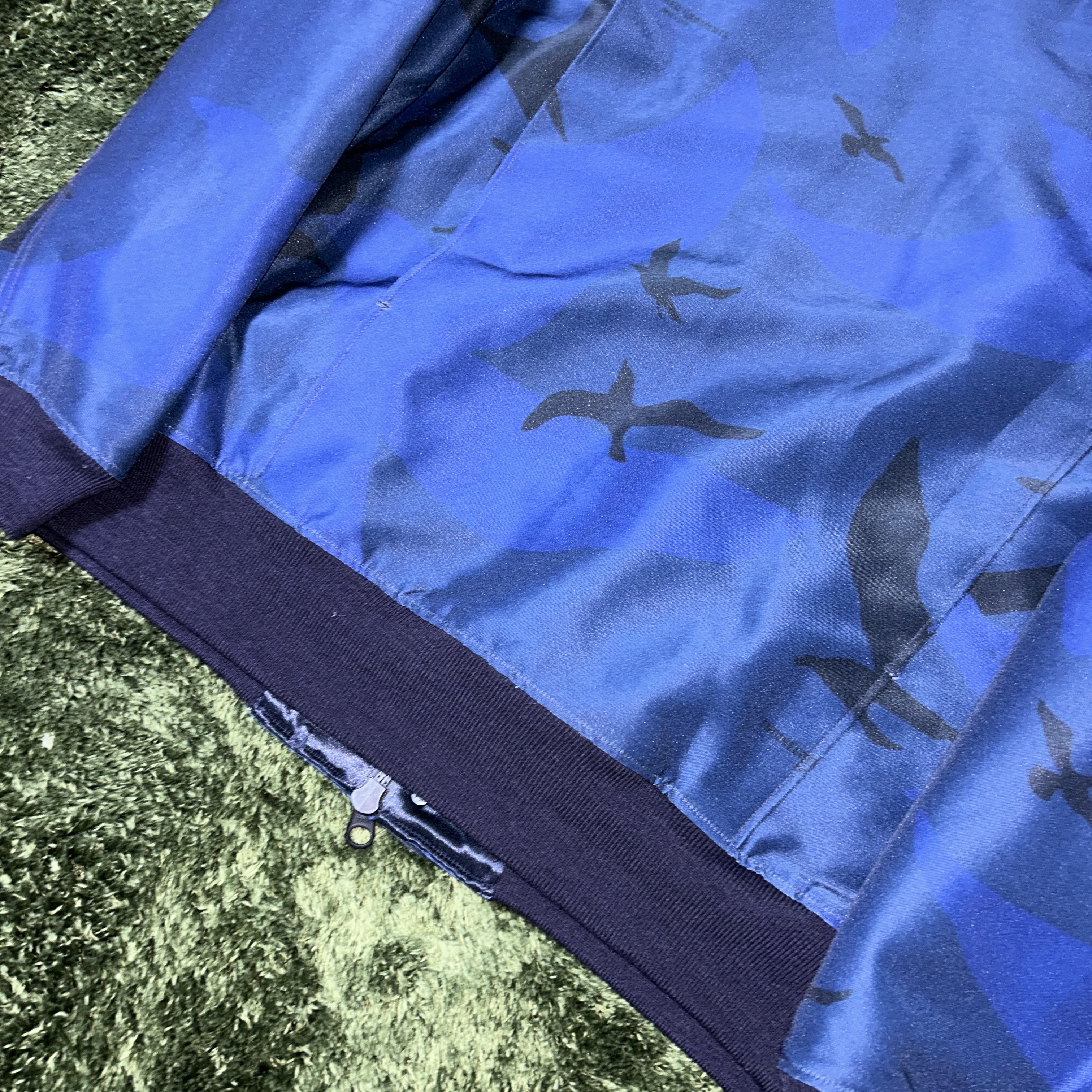 Engineered Garments Poly Seagull Print Oxford Deck Jacket Navy 착용 스타일 - 9