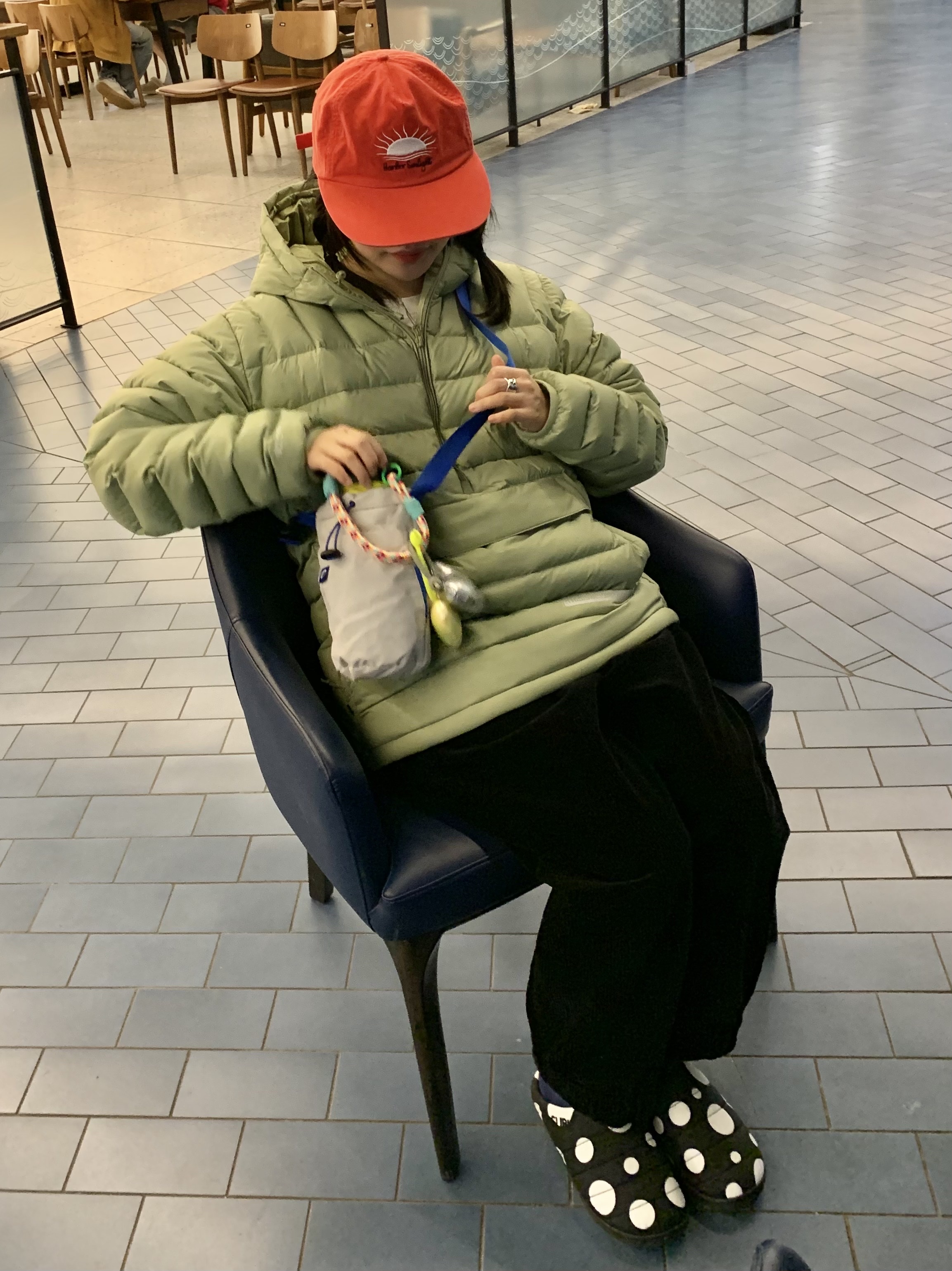 Subu Down Sandal Cream Snow Dot, Thisisneverthat Pertex Down Pullover Olive 착용 스타일 - 2