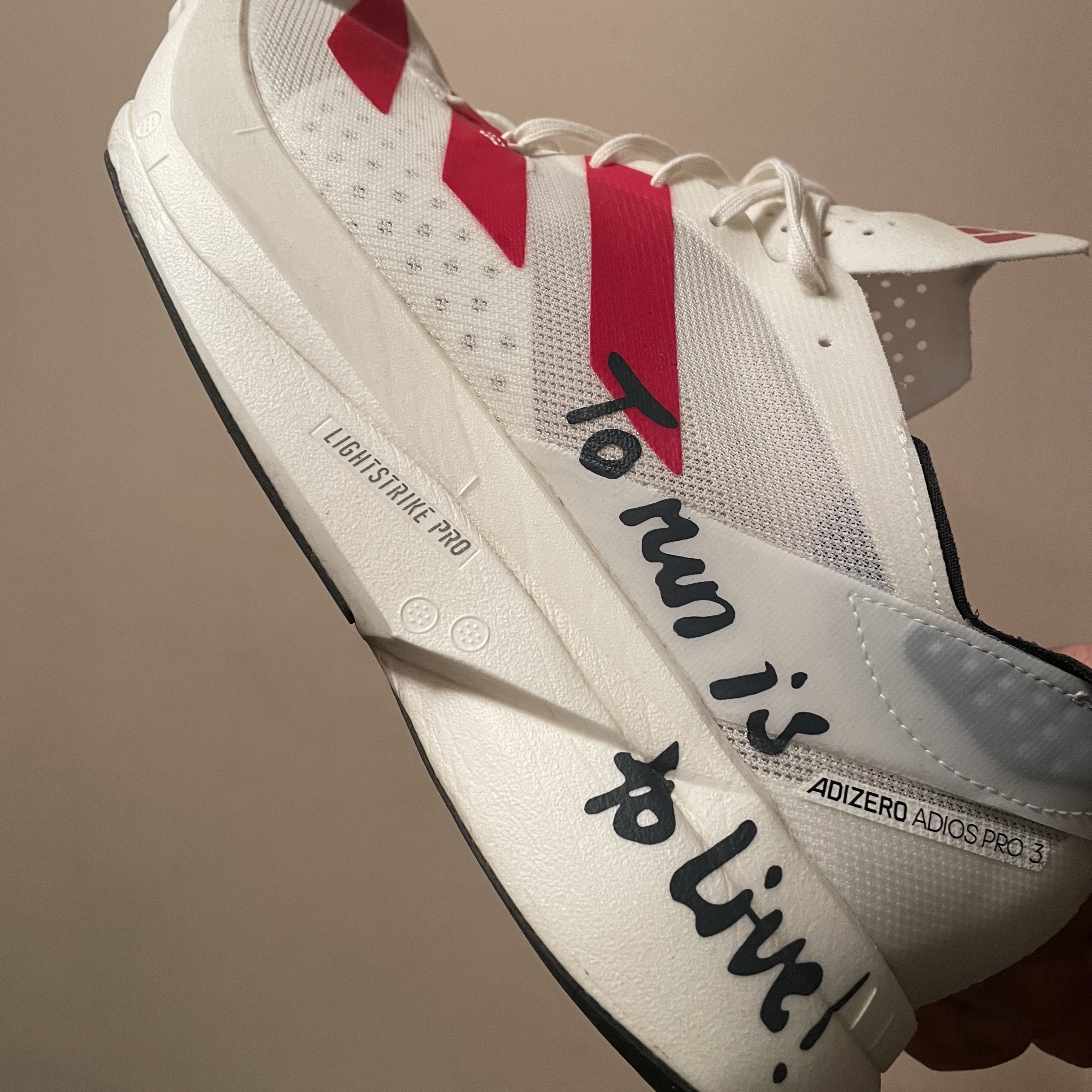 Adidas Adizero Adios Pro 3 Off White Better Scarlet 착용 스타일