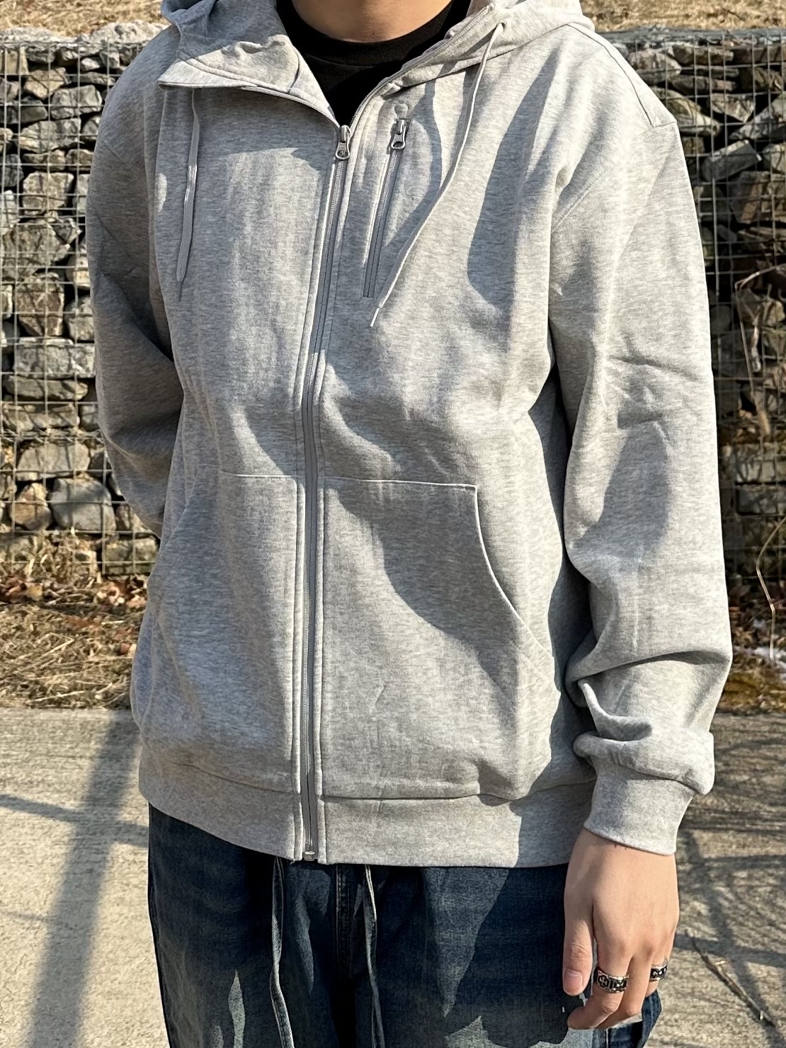 keek Pillowdy Hoody V2 Comfy fit M.gray 착용 스타일 - 3