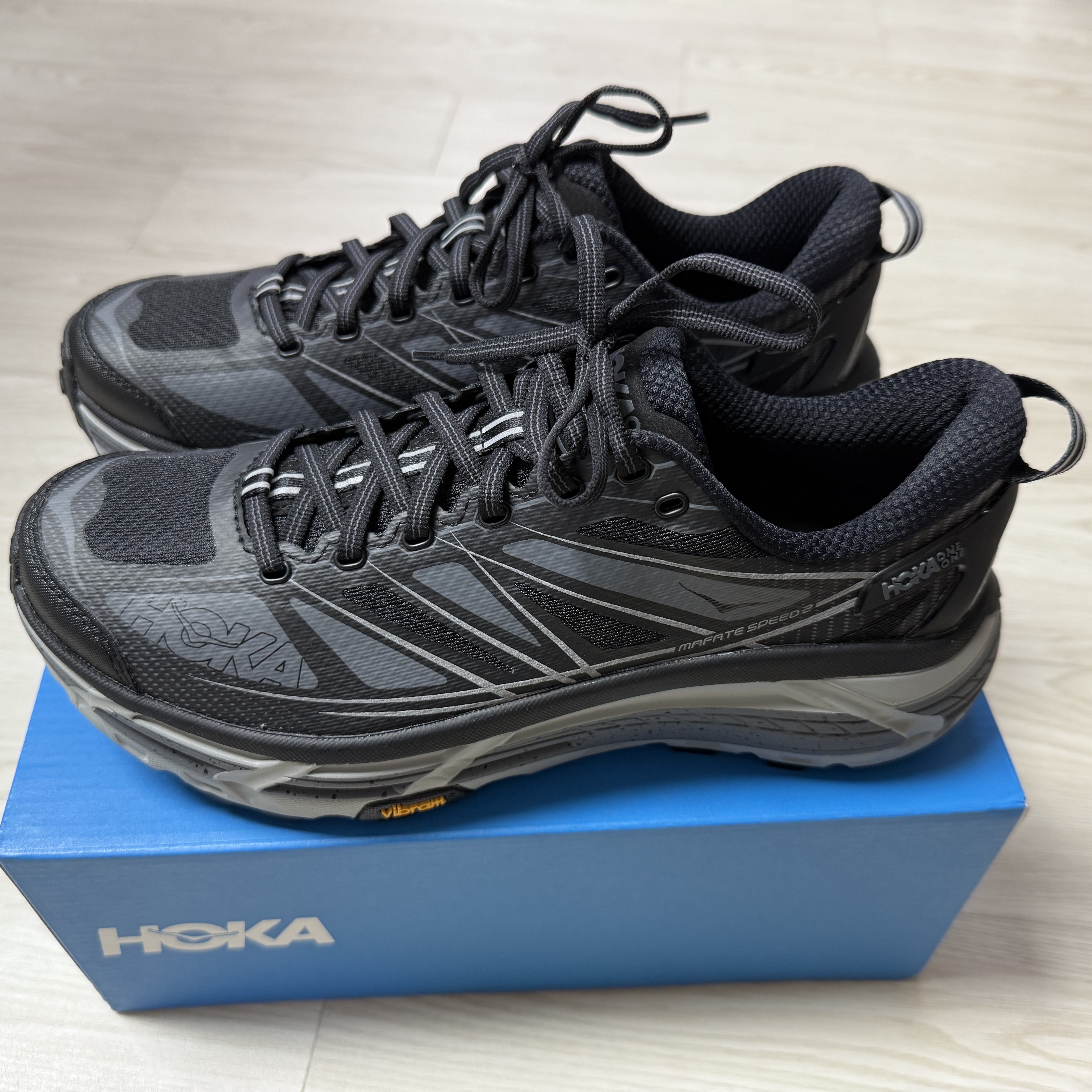 Hoka Mafate Speed 2 Black Castlerock 착용 스타일