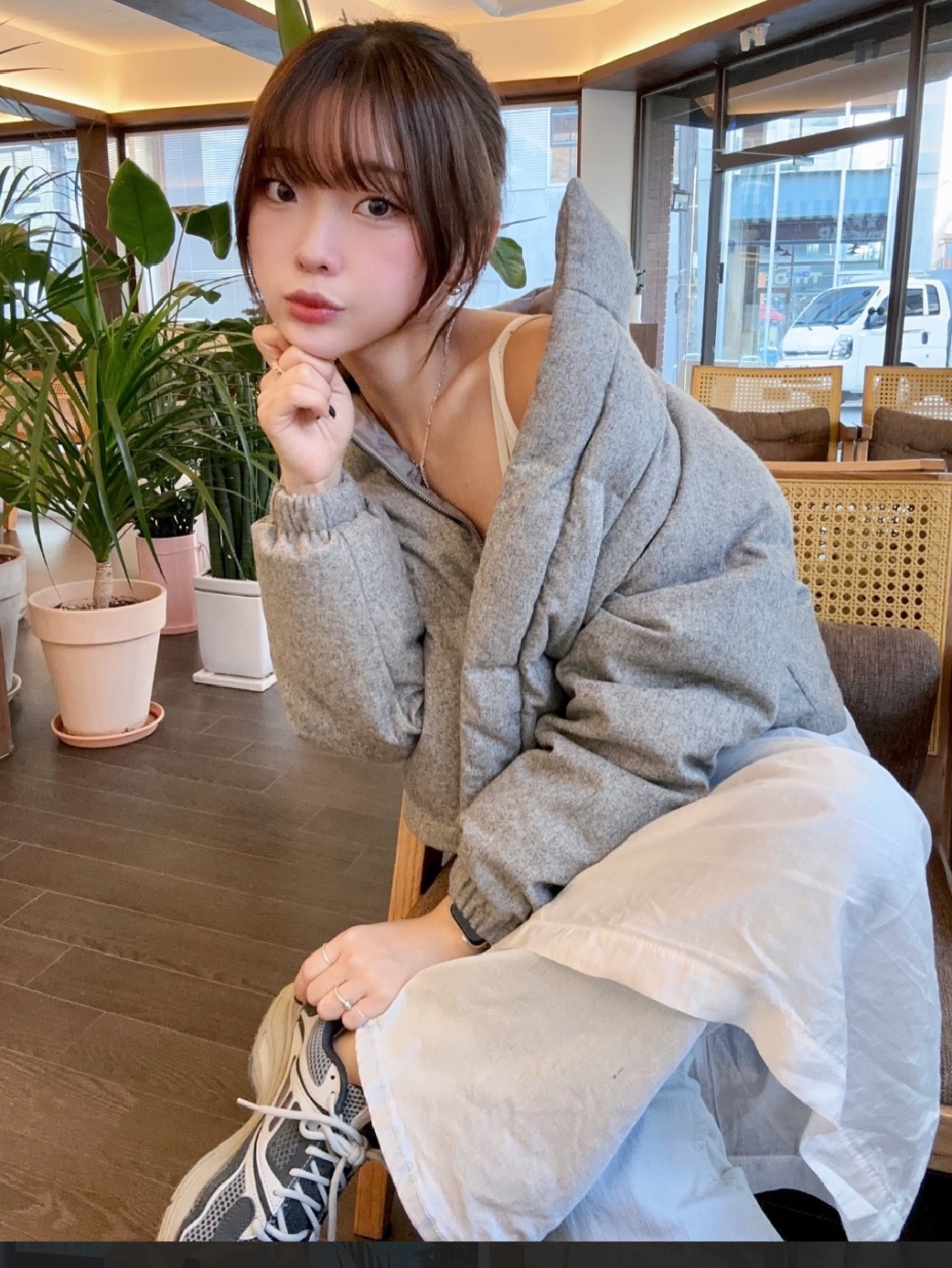 Siyazu SIOT4010 Woolen Duckdown Crop PD Melange gray 착용 스타일 - 2