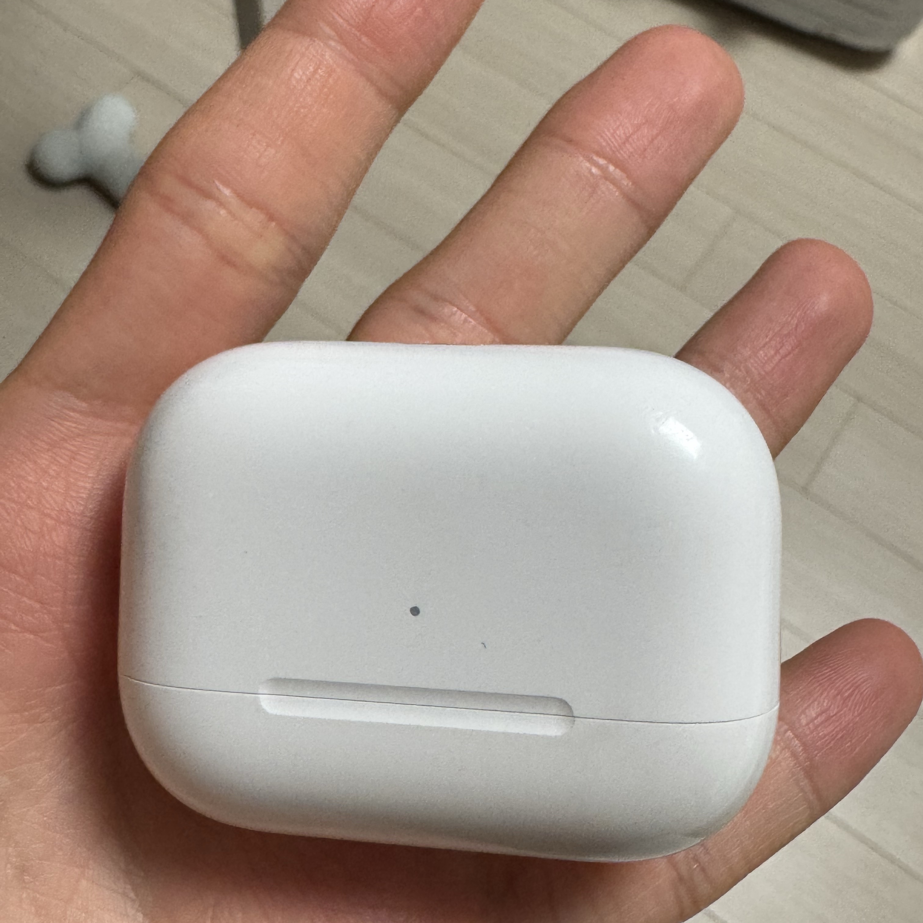 Apple Airpods Pro 2nd Gen with MagSafe Charging Case USB C (Korean Ver.) 착용 스타일