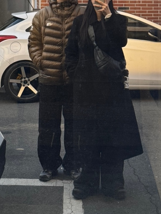 The North Face Summit Mattehorn RDS Down Jacket Khaki, Lemaire Small Croissant Bag Soft Nappa Leather Black 착용 스타일 - 2