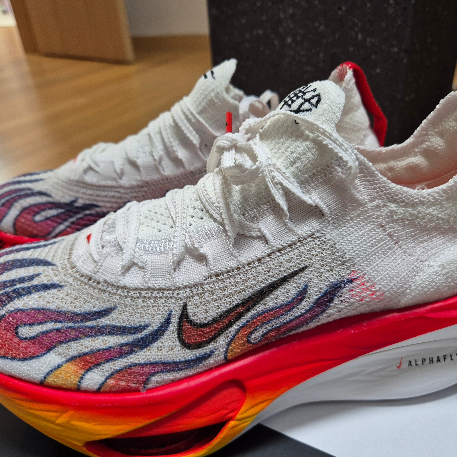 Nike Air Zoom Alphafly Next% 3 PRM White Habanero Red 착용 스타일 - 1