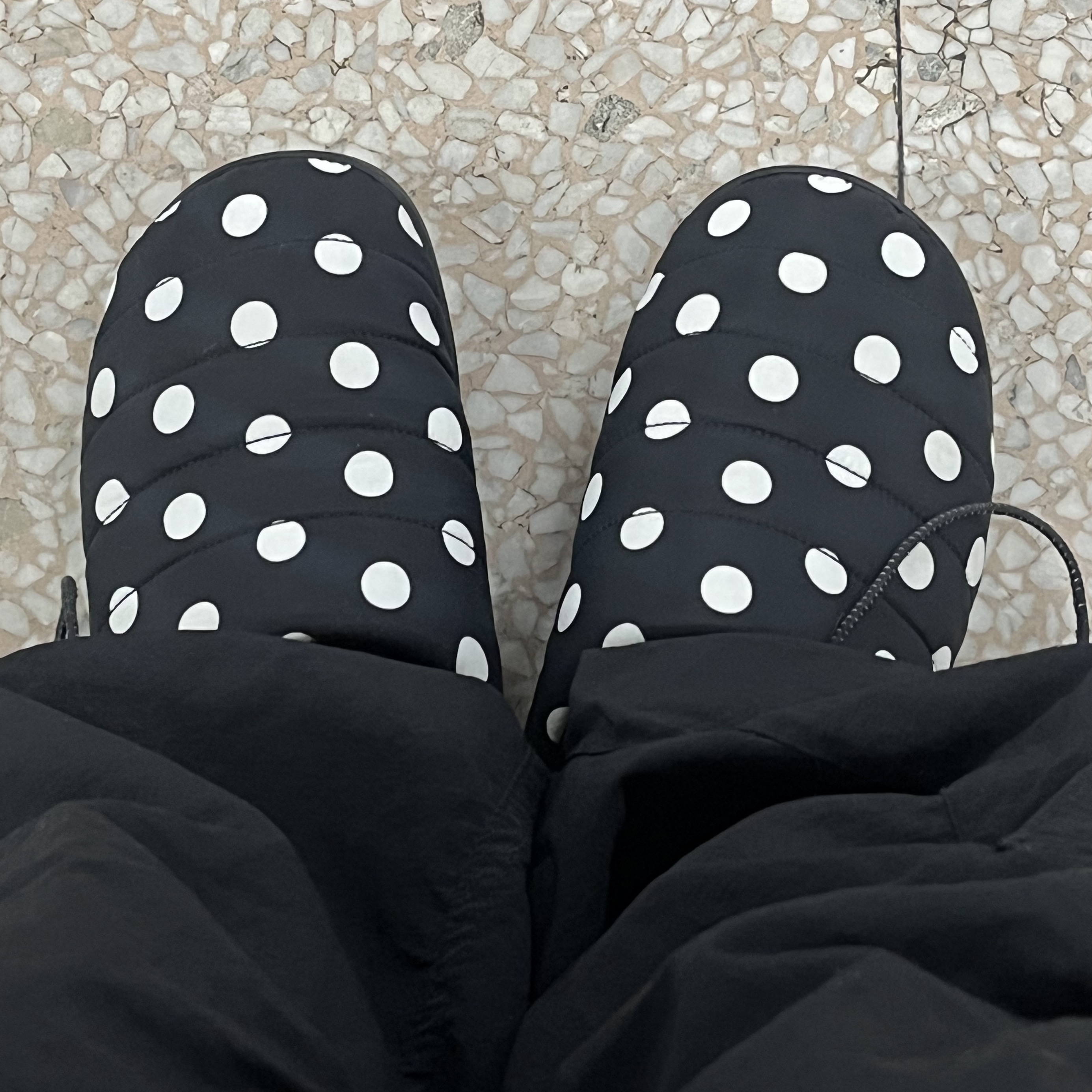 Subu Permanent F-Line Dots 착용 스타일