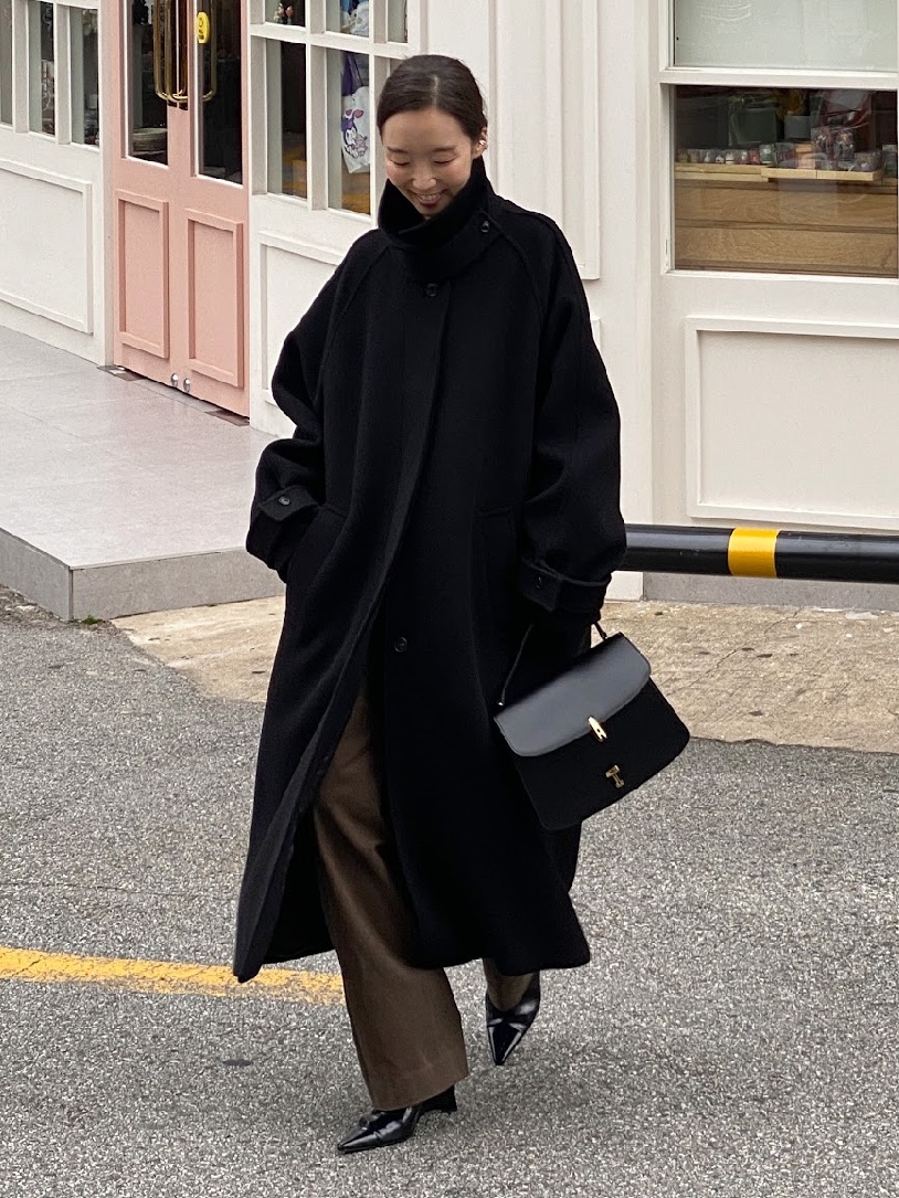 Siyazu SIOT4128 Cashmere Blend Balmacan Coat Black 착용 스타일 - 1