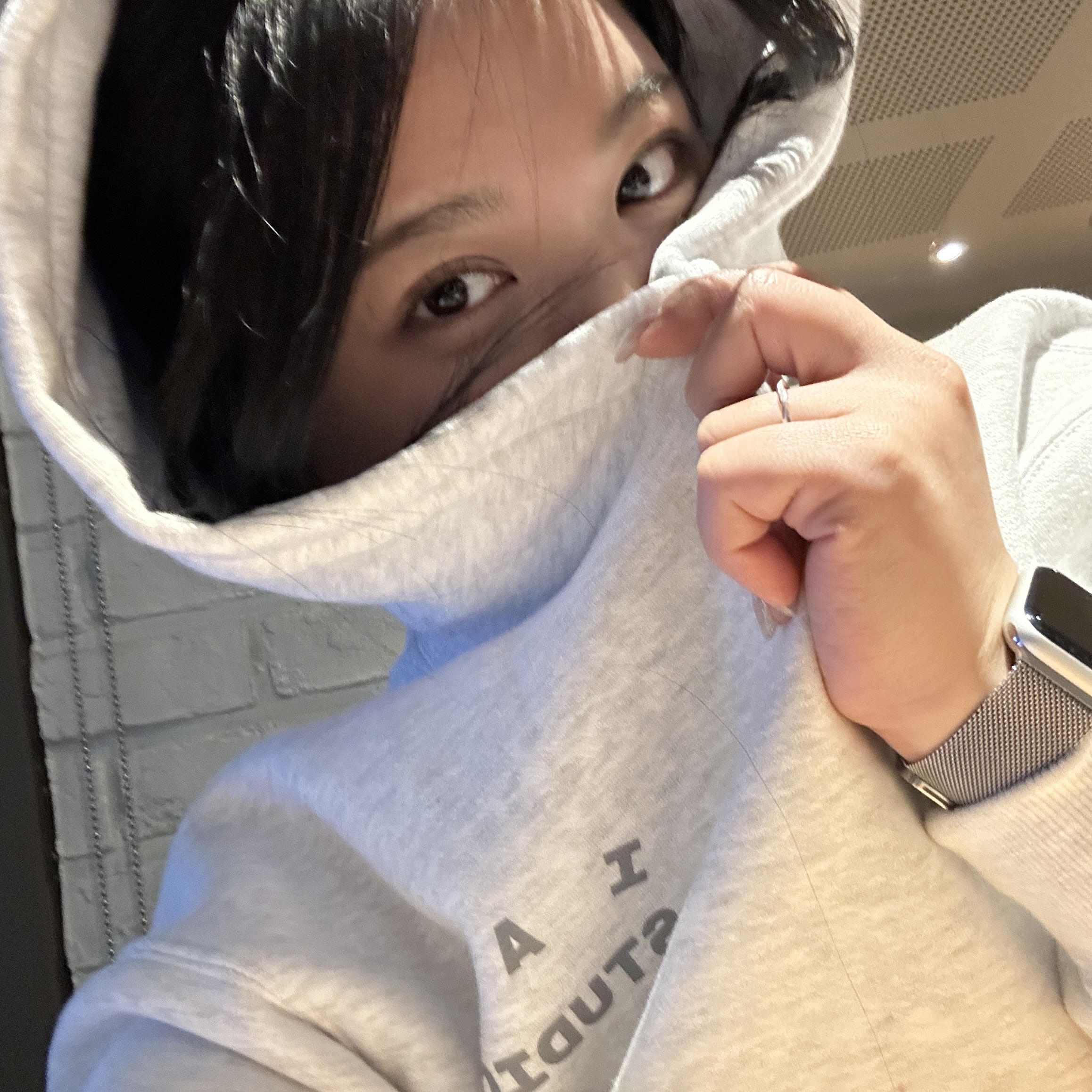 IAB Studio Hoodie Light Gray 착용 스타일 - 1