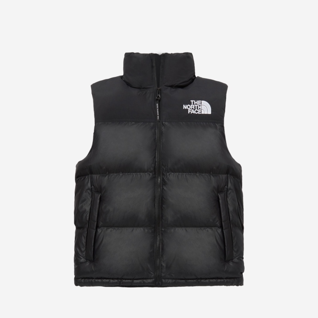 The North Face Nuptse On Ball Vest Black 착용 스타일 - 1