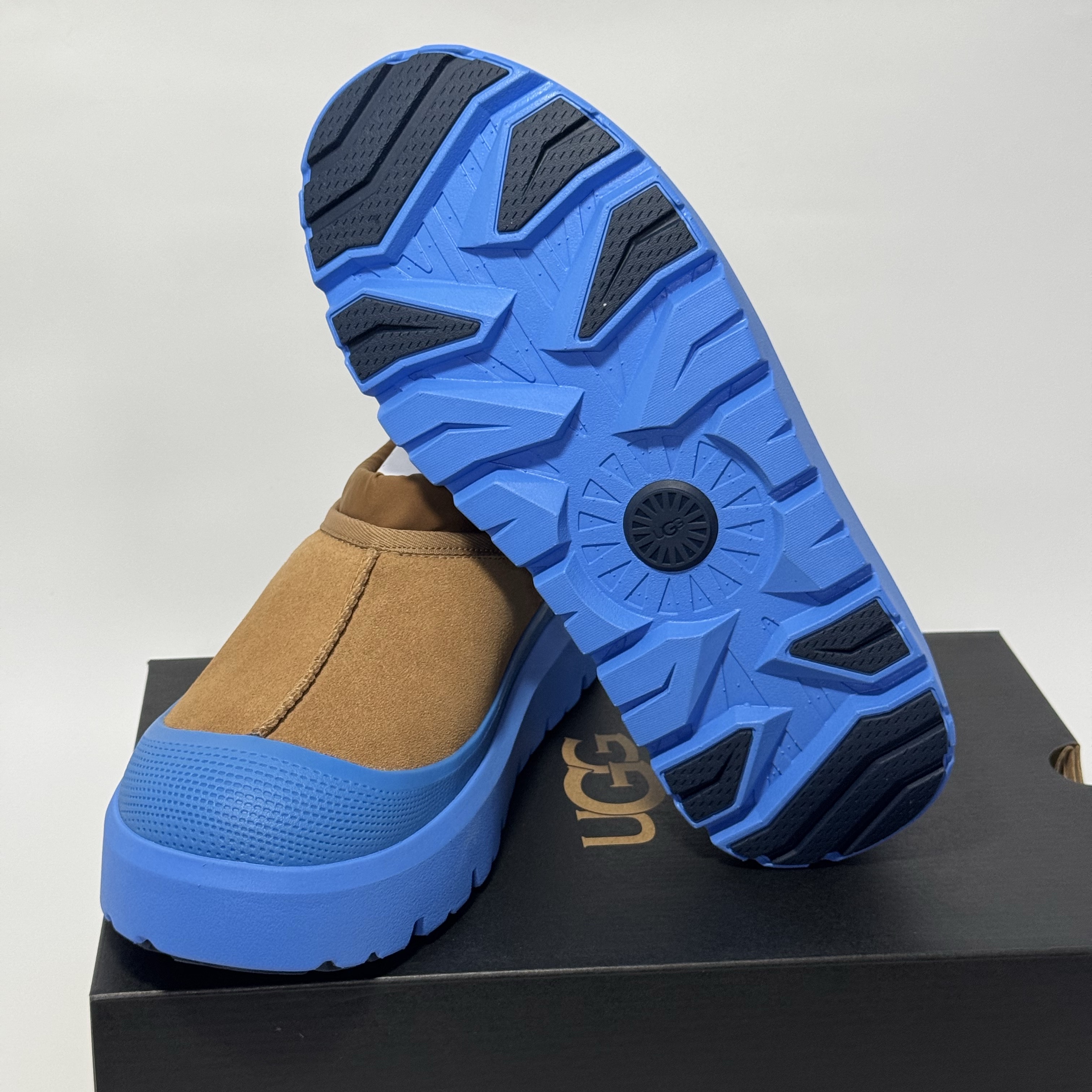 UGG Tasman Weather Hybrid Chestnut Big Sky 착용 스타일 - 4