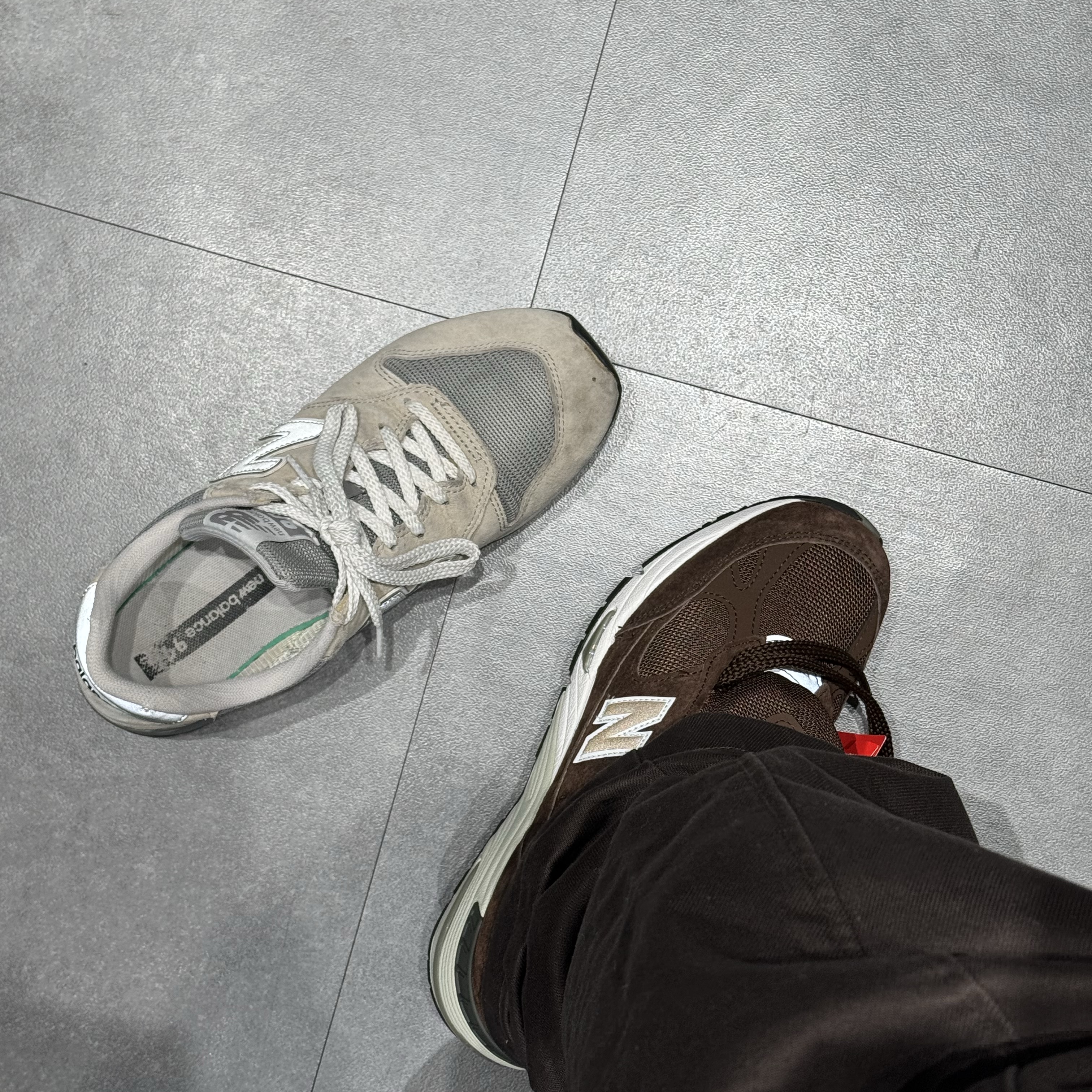 New Balance 996 Grey 착용 스타일