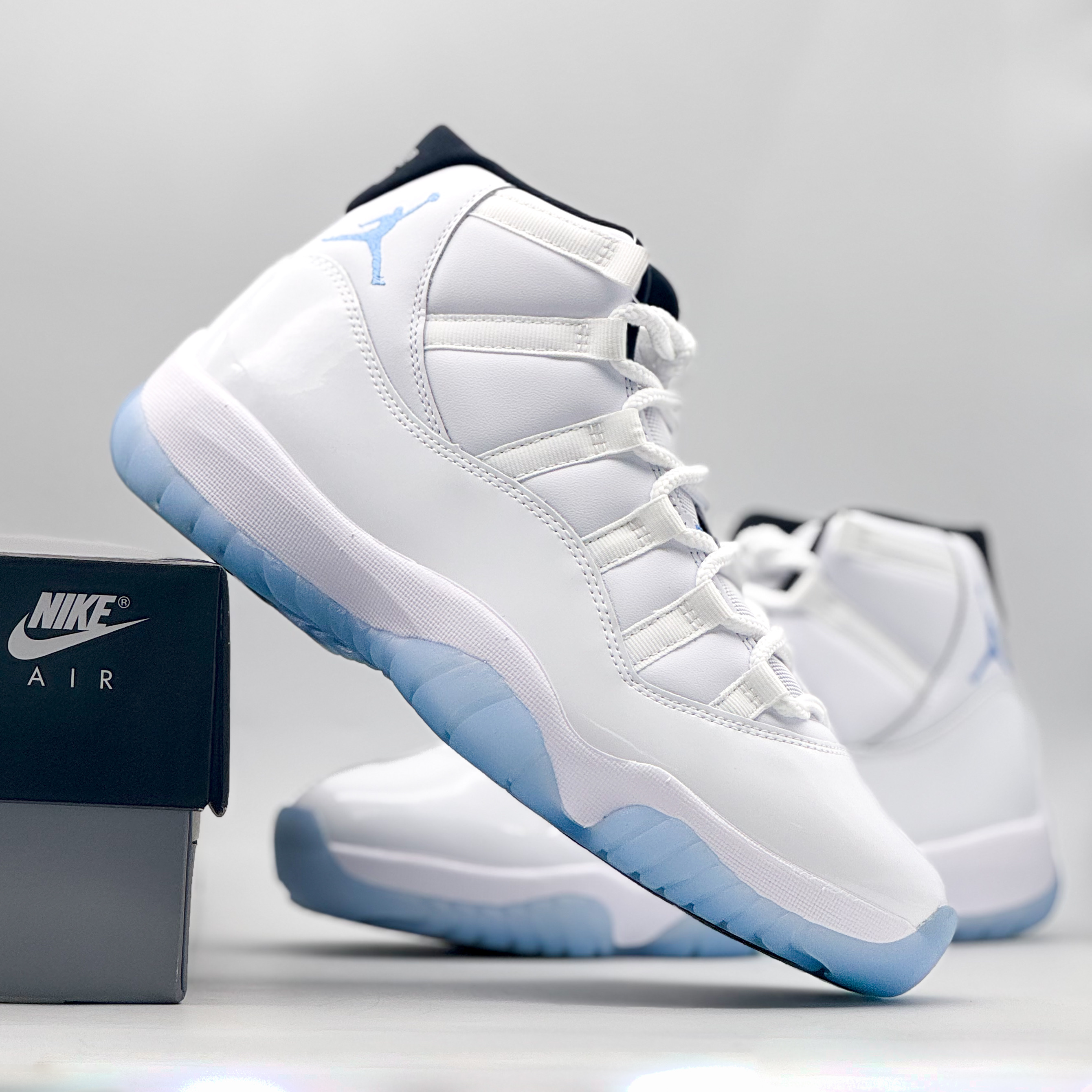 Jordan 11 Retro Legend Blue 2024 착용 스타일 - 6