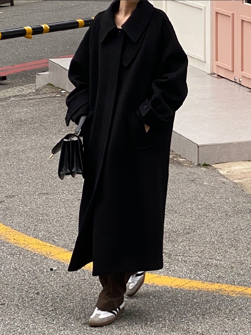Siyazu SIOT4128 Cashmere Blend Balmacan Coat Black 착용 스타일 - 2