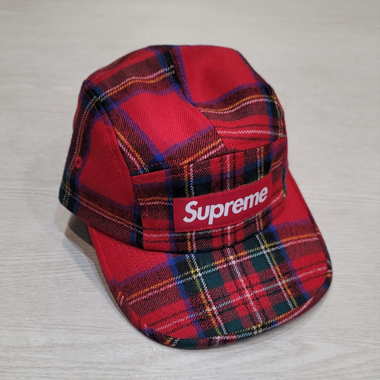 Supreme Lochcarron Camp Cap Red Plaid - 24FW 착용 스타일
