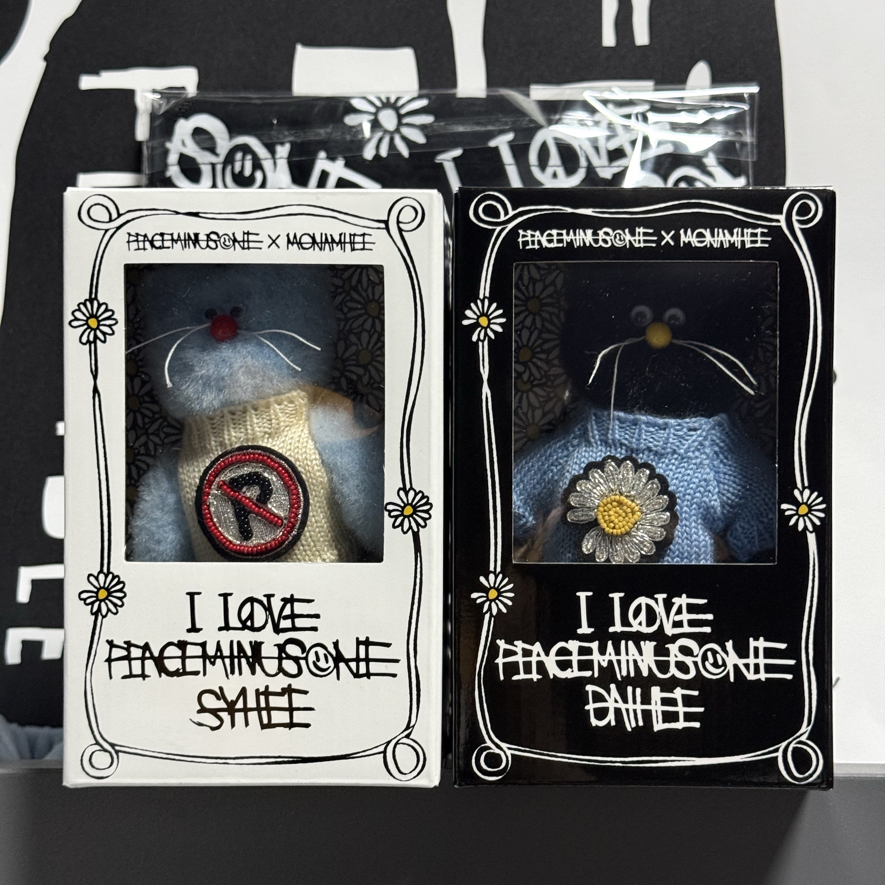 Monamhee x Peaceminusone Daihee Plush Keyring, Monamhee x Peaceminusone Syhee Plush Keyring 착용 스타일