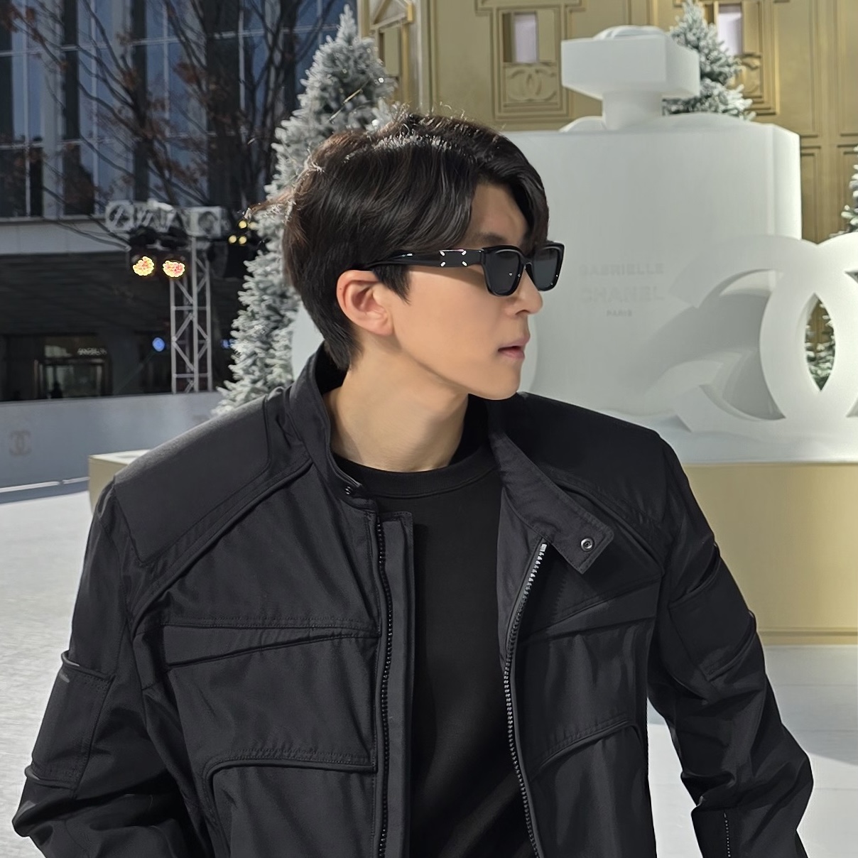 Gentle Monster x Maison Margiela MM109 Black Black 착용 스타일