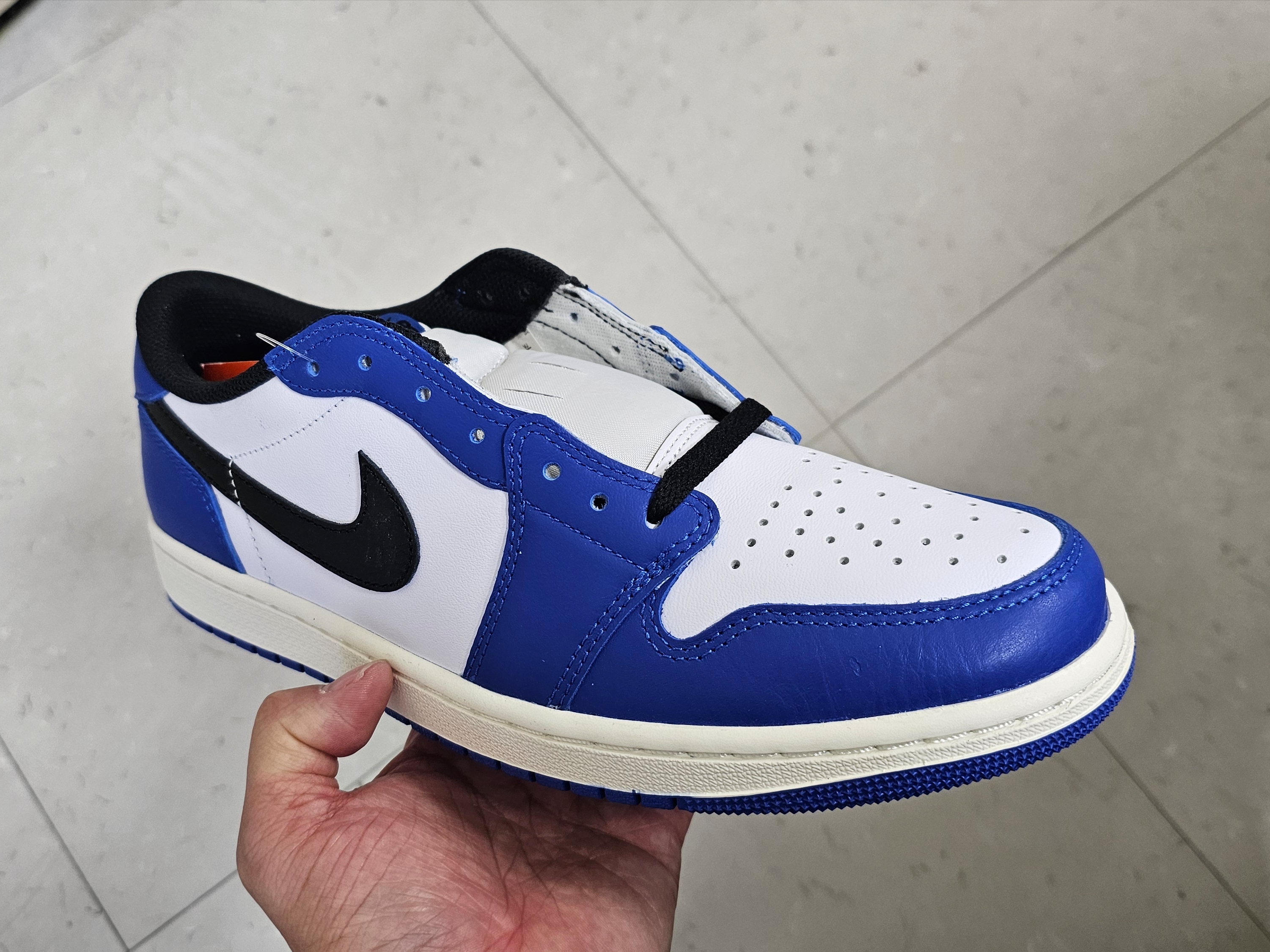 Jordan 1 Retro Low OG Game Royal 착용 스타일 - 1