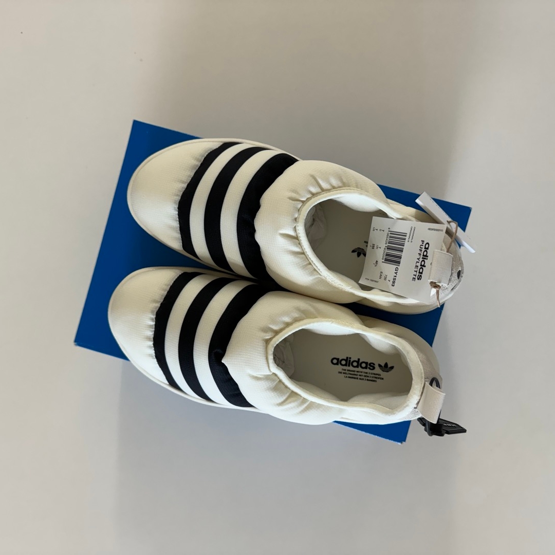 Adidas Puffylette Off White 착용 스타일