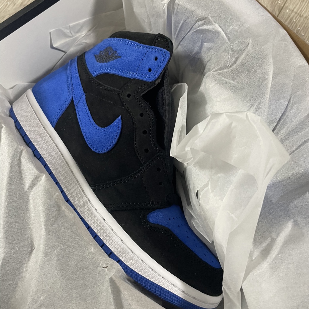 Jordan 1 Retro High OG Royal Reimagined 착용 스타일 - 1