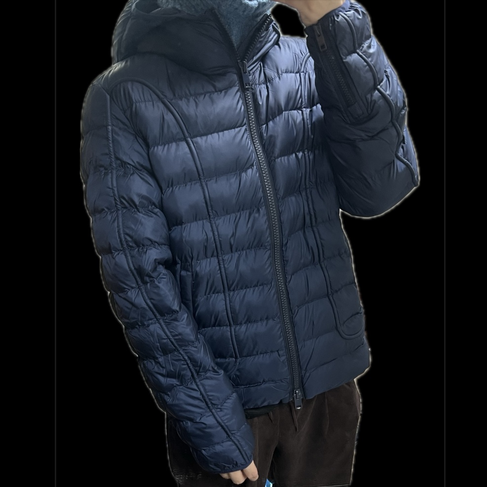 Diesel W-Scottys Puffer Jacket with Piping Blue 착용 스타일