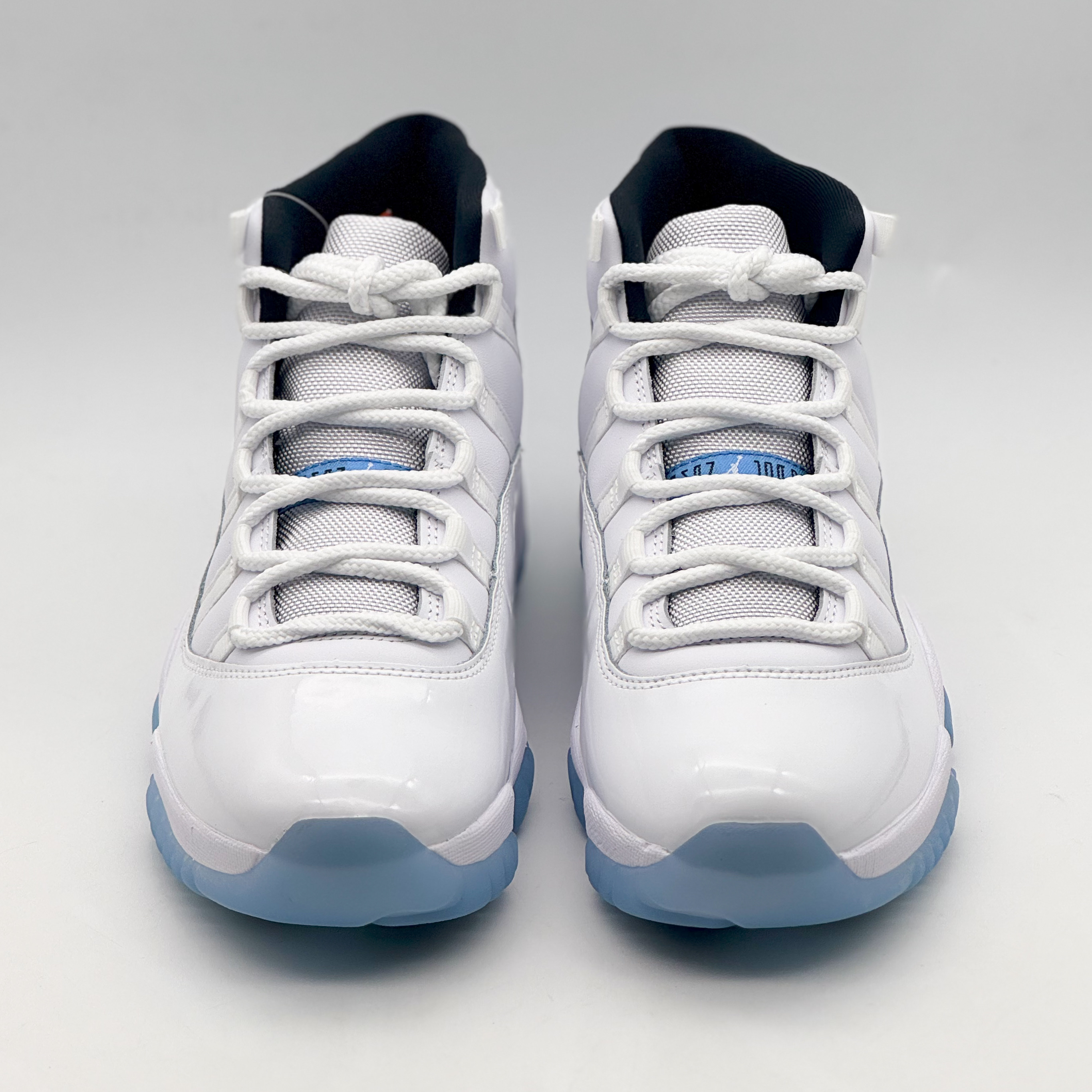 Jordan 11 Retro Legend Blue 2024 착용 스타일 - 3
