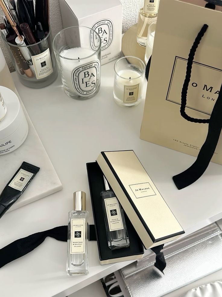Jo Malone Wood Sage & Sea Salt Cologne 30ml, Jo Malone Peony & Blush Suede Cologne 30ml 착용 스타일 - 1