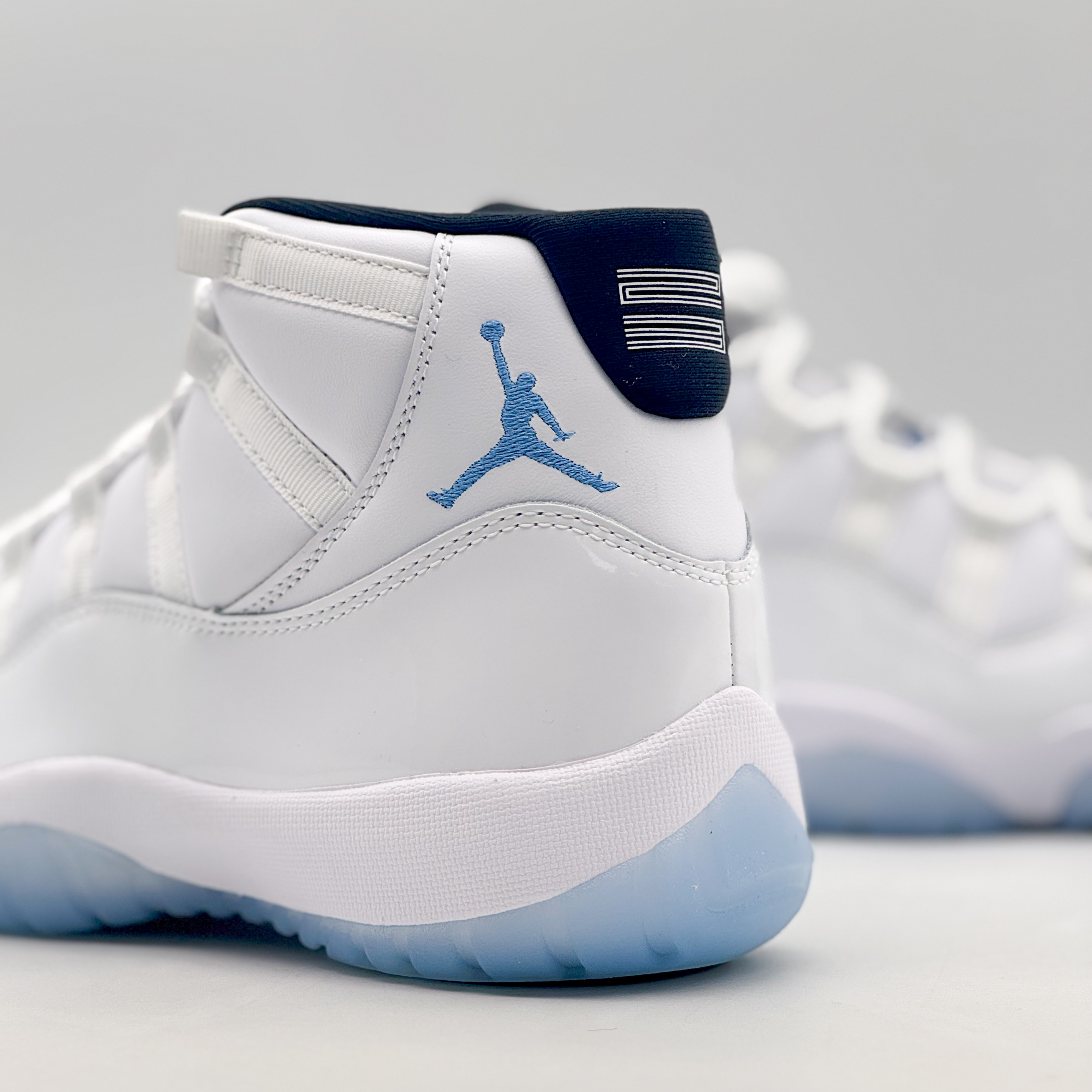 Jordan 11 Retro Legend Blue 2024 착용 스타일 - 5