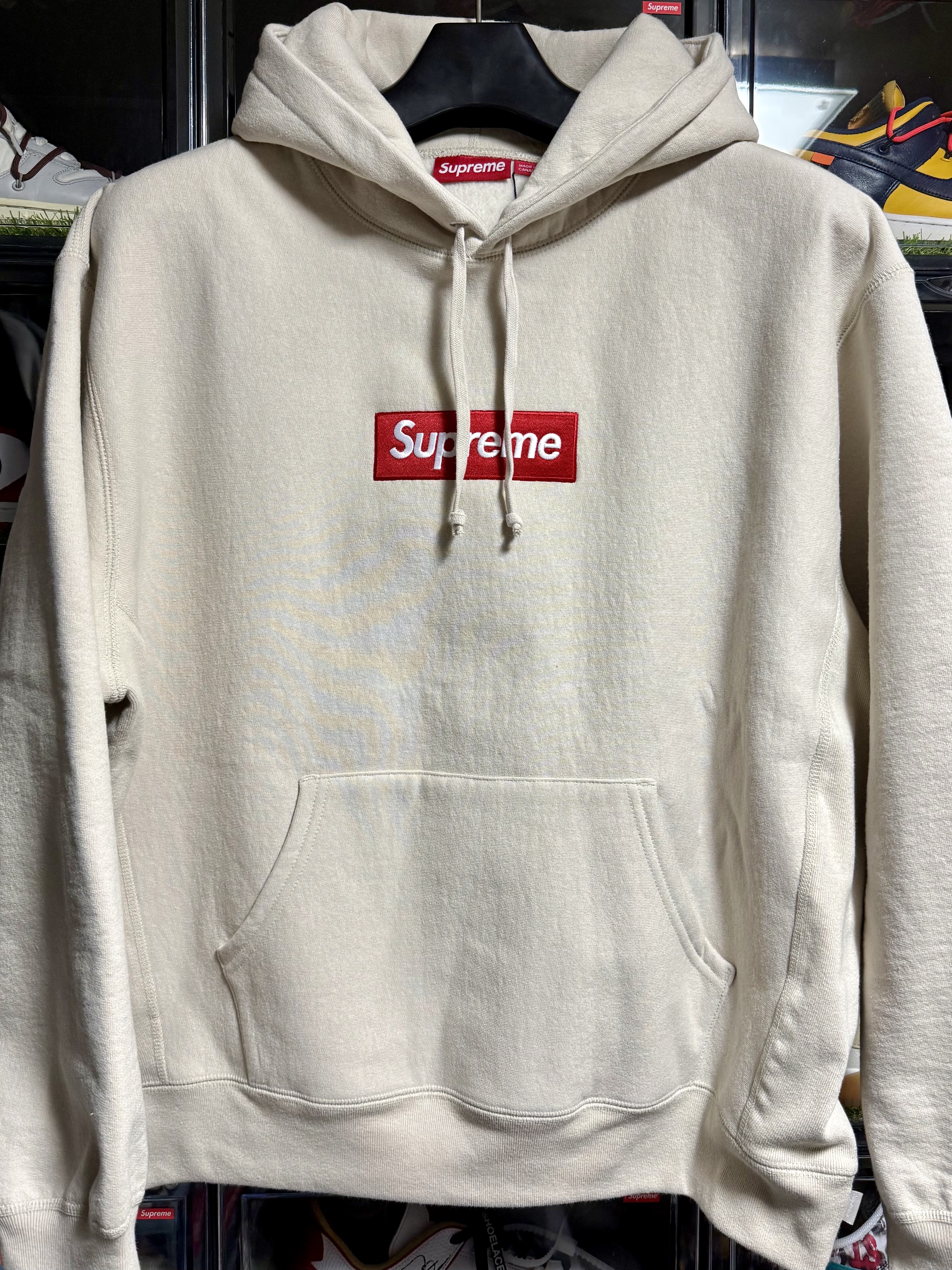 Supreme Box Logo Hooded Sweatshirt Stone - 24FW 착용 스타일