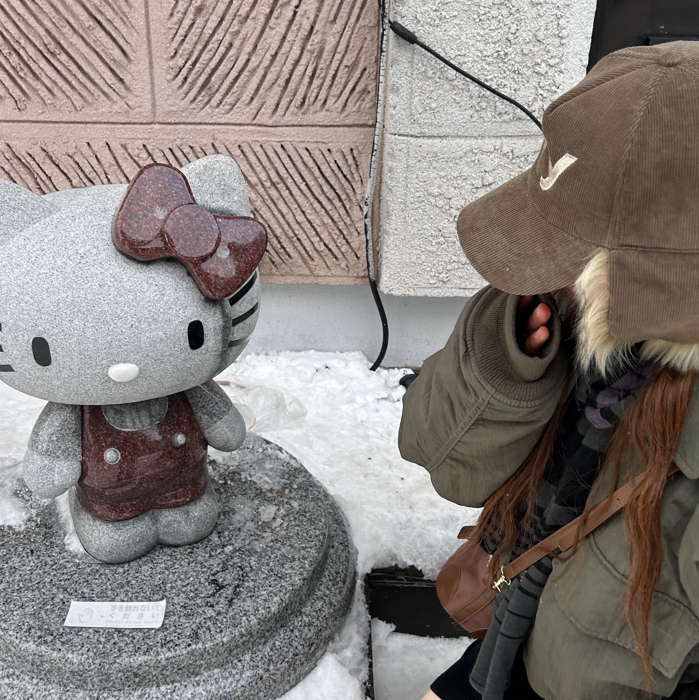 Open Yy Faux Fur Corduroy Earflap Cap Khaki, (W) UGG Classic Clear Mini Boots Black 착용 스타일 - 3