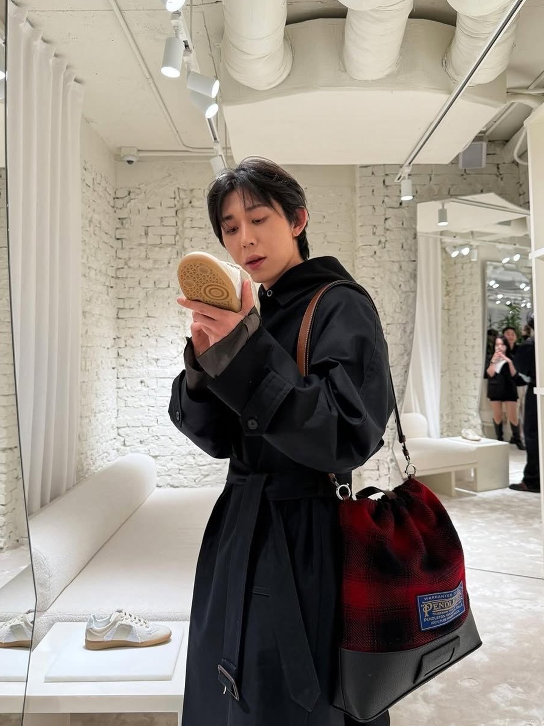 Supreme Woven Large Tote Red - 23SS, Bottega Veneta Large Hop Fondant 착용 스타일 - 2