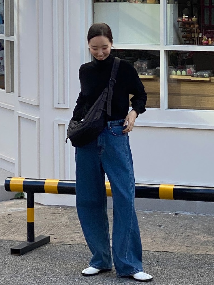 Siyazu SIKN2129 Cashmere Blend Turtleneck Knit Black 착용 스타일 - 1