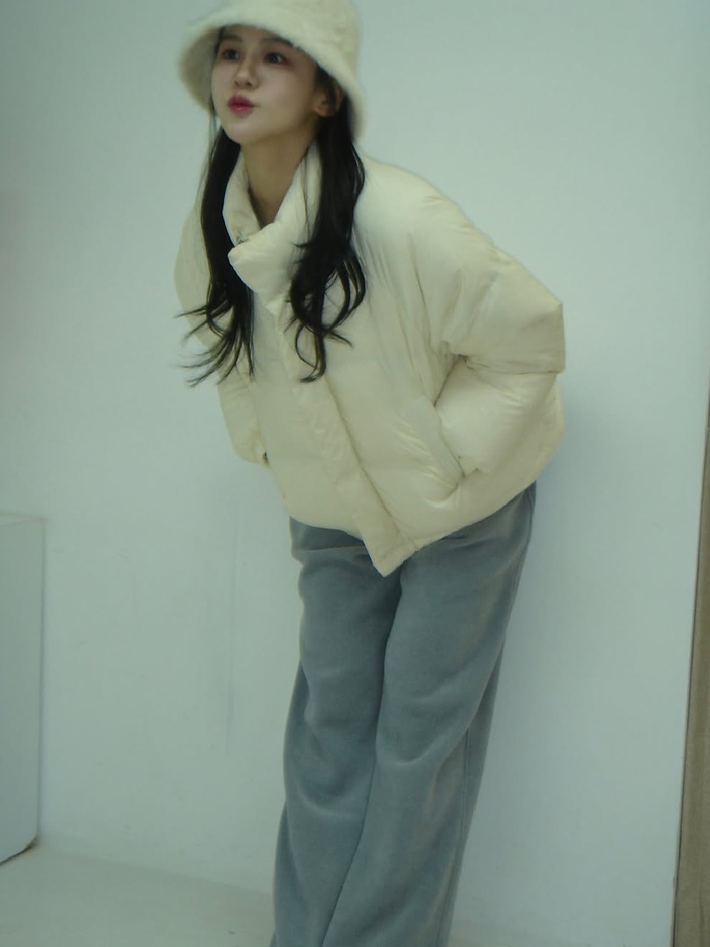 Siyazu SIPT7097 Fluff Gorge Sweatpants Melange Gray 착용 스타일 - 3