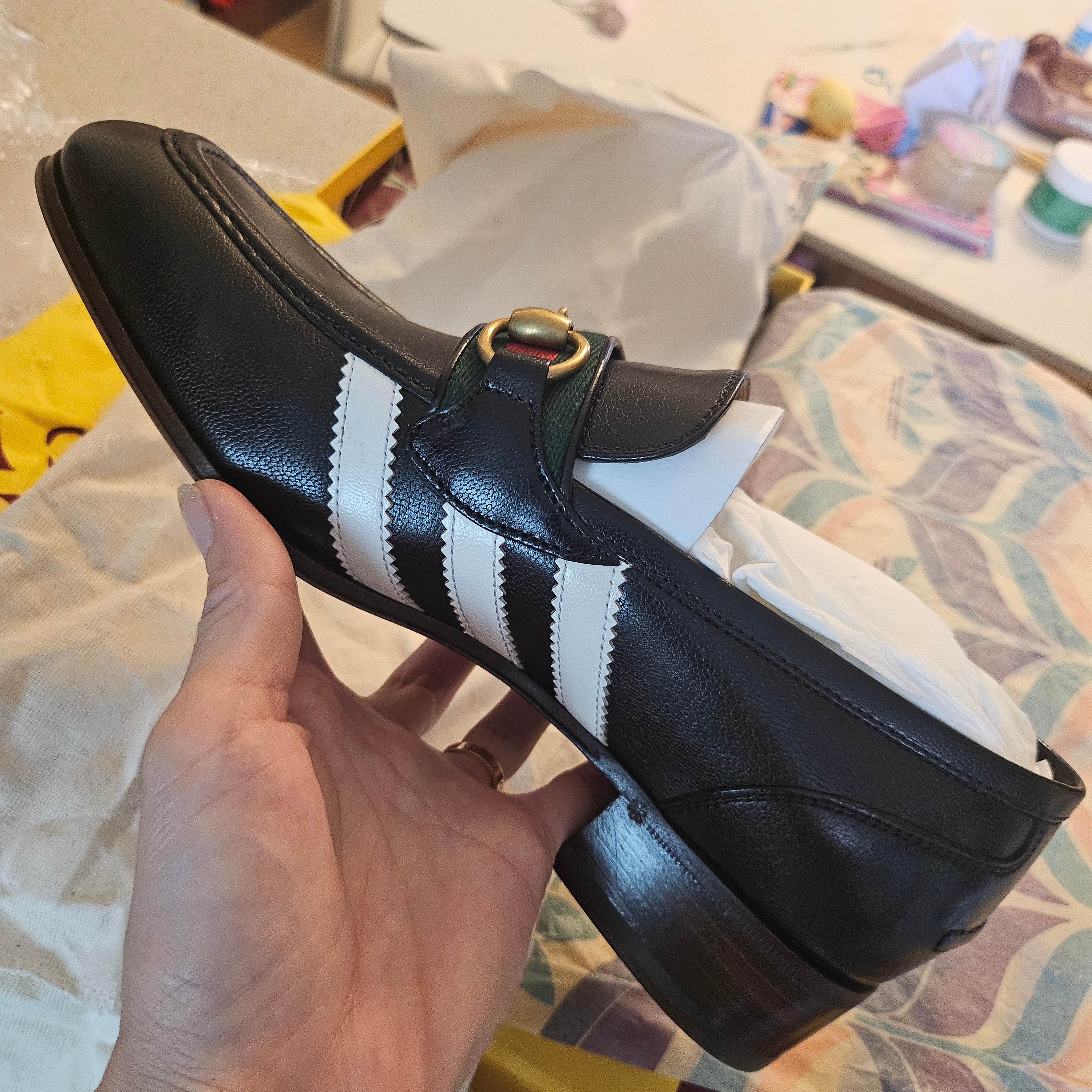 Gucci x Adidas Loafer Black Leather 착용 스타일