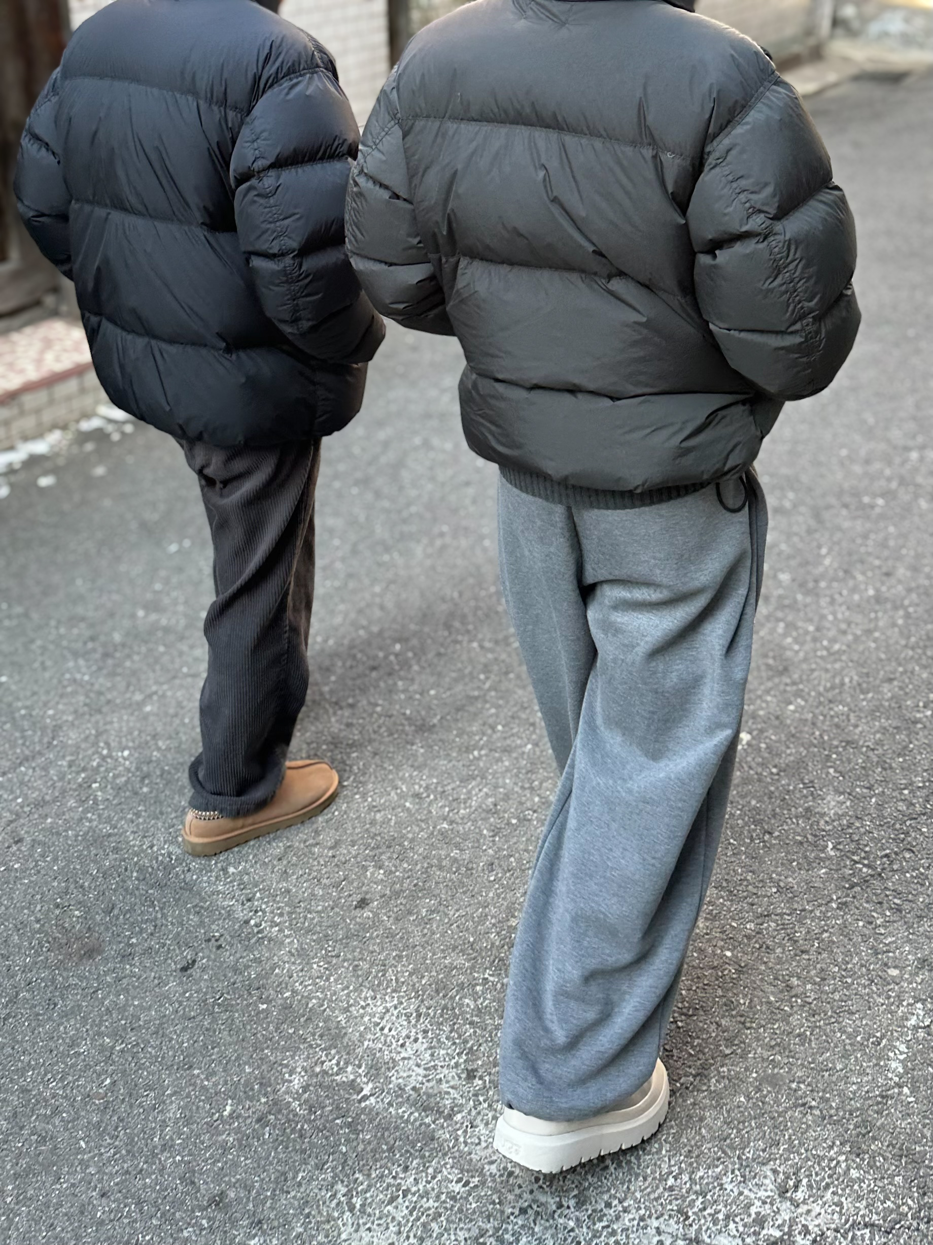 Stone Island 40123 Garment Dyed Crinkle Reps R-NY Down Jacket Lead - 24FW, UGG Tasman Slipper Chestnut 착용 스타일