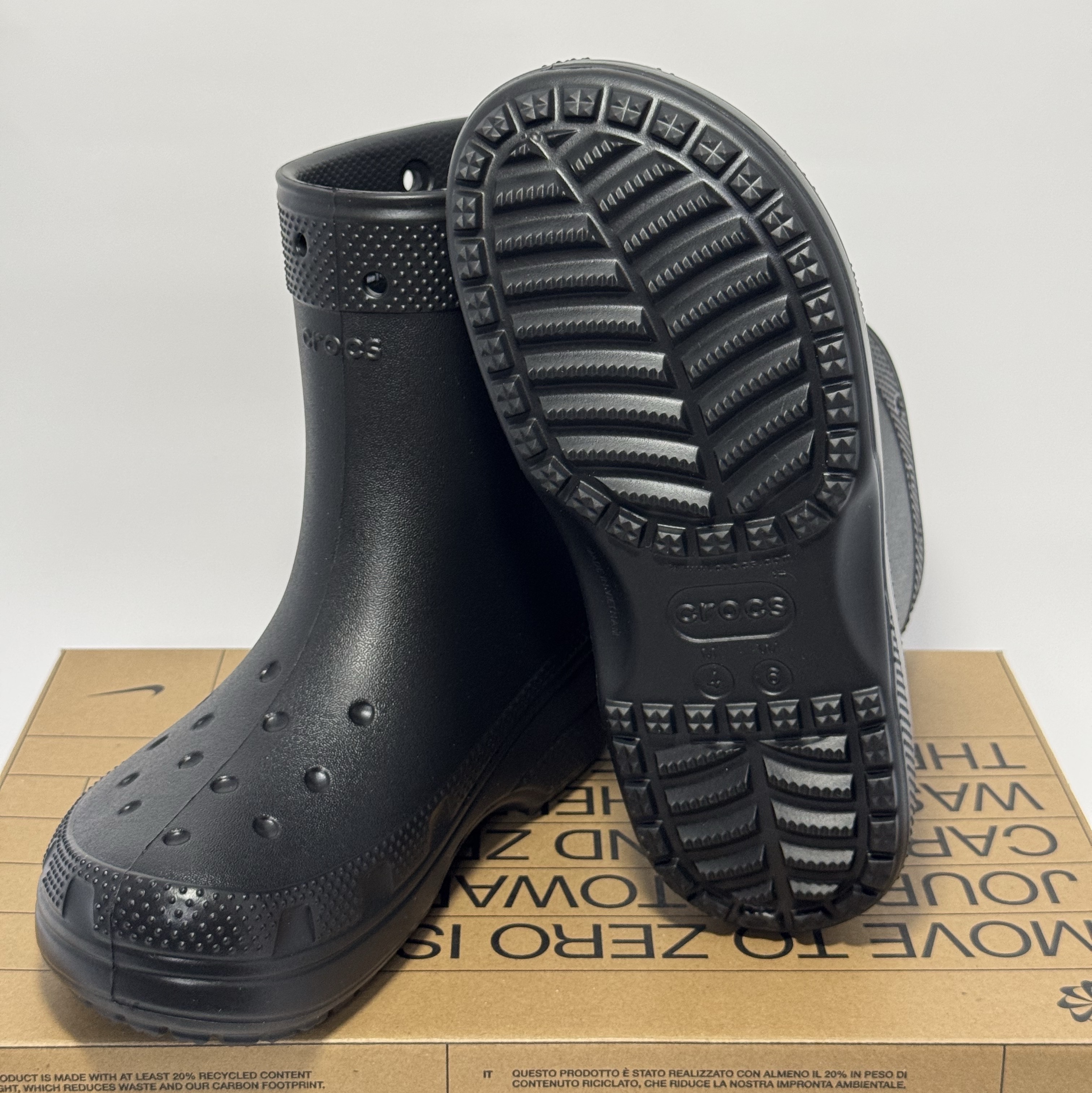 Crocs Classic Rain Boots Black 착용 스타일 - 4