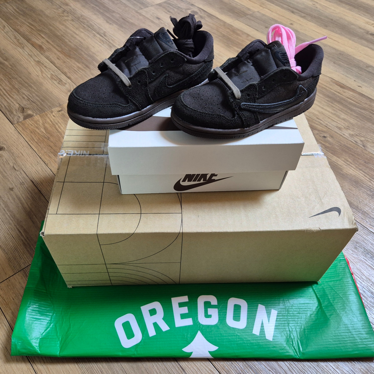 (TD) Jordan 1 x Travis Scott Retro Low OG SP Velvet Brown and Dark Mocha 착용 스타일