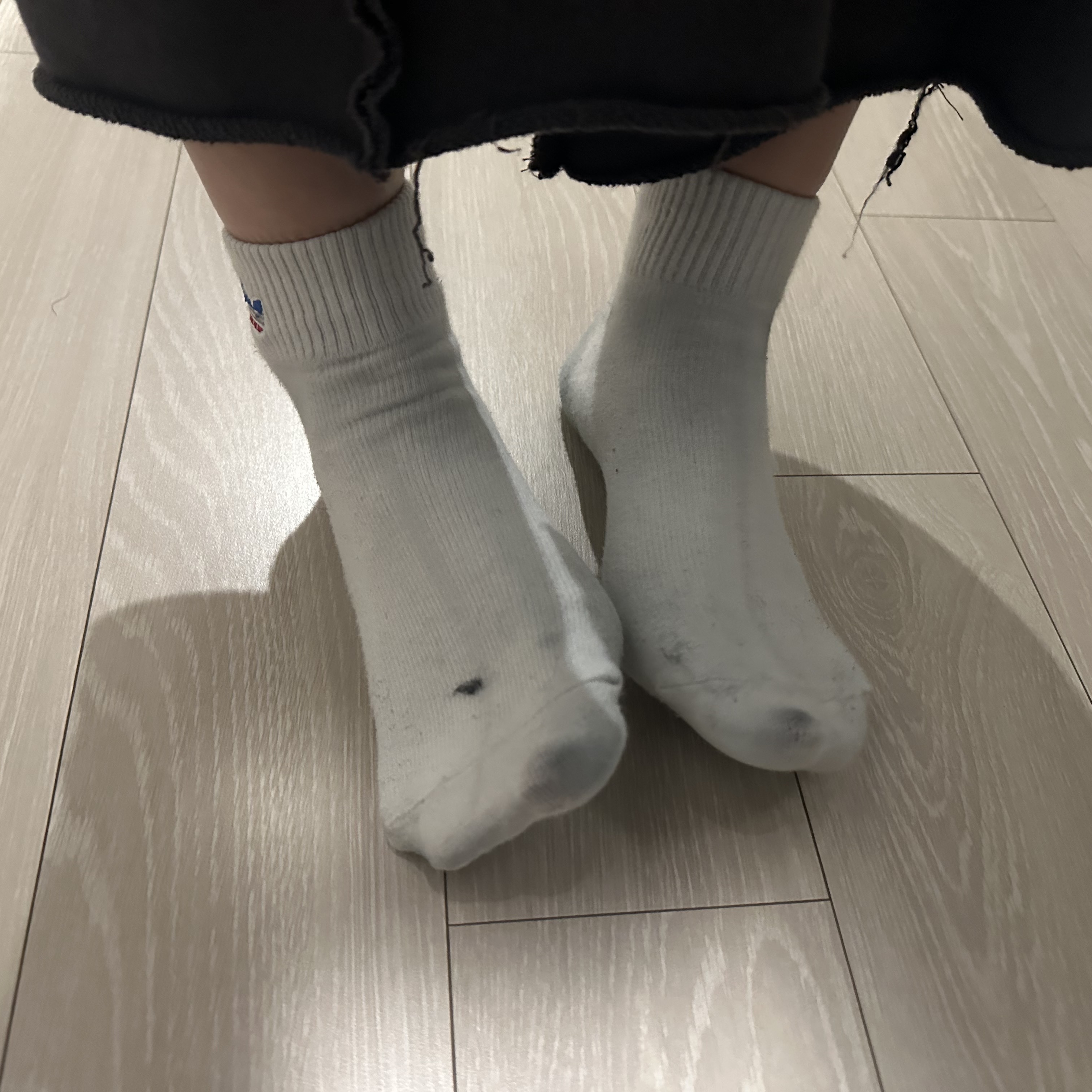 (W) UGG Classic Ultra Mini Boots Black 착용 스타일