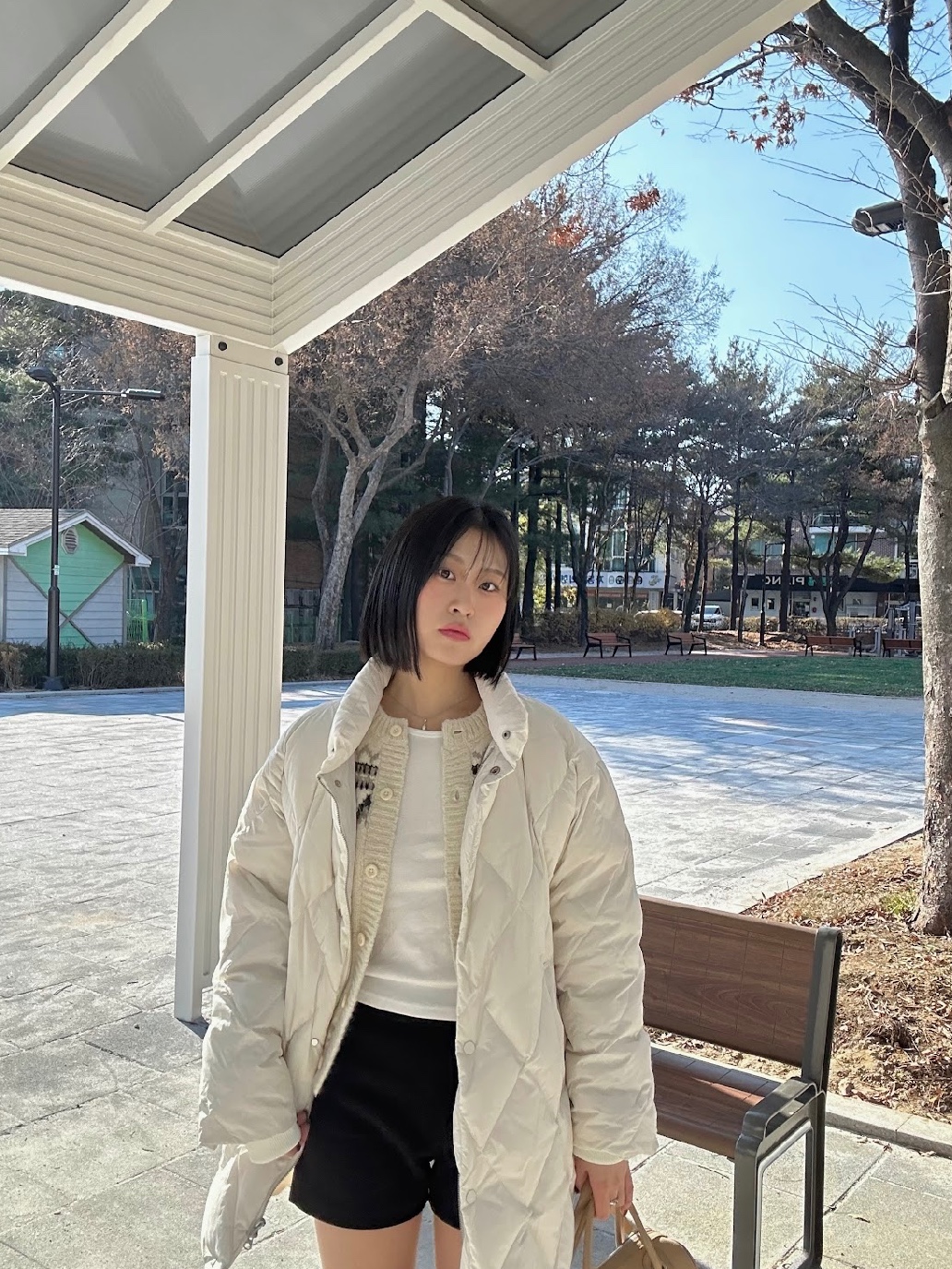 Siyazu SIOT4122 Diamond Quilting Half PD Ivory 착용 스타일 - 3