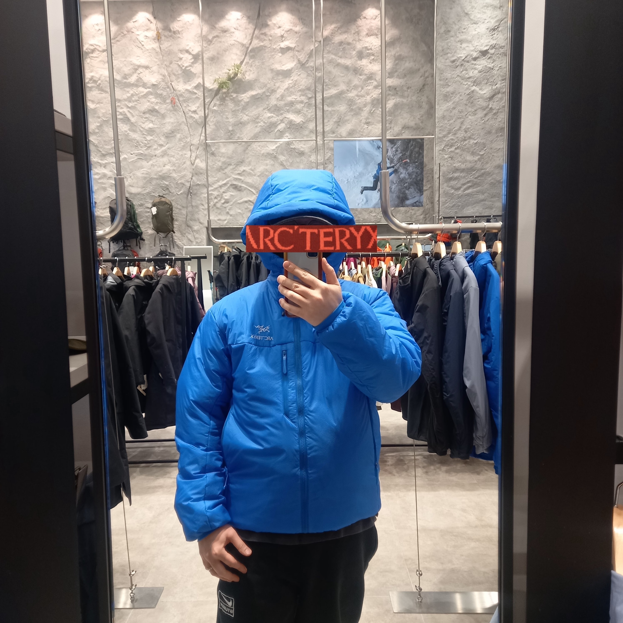 Supreme Pigment S Logo 6-Panel Black - 24FW, Nike x Stussy NRG Washed Fleece Crewneck Black (DO5310-010) 착용 스타일 - 4